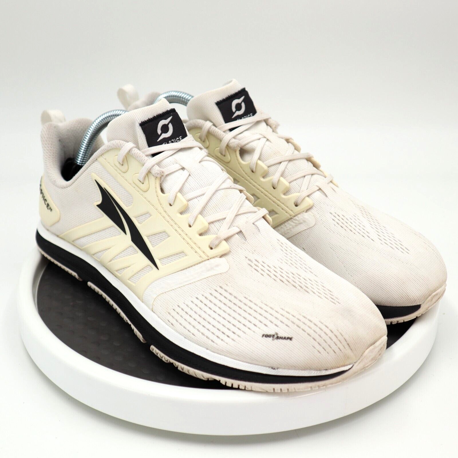 Altra Solstice XT Womens Size 10 White Running Cross Training Shoes Sneakers