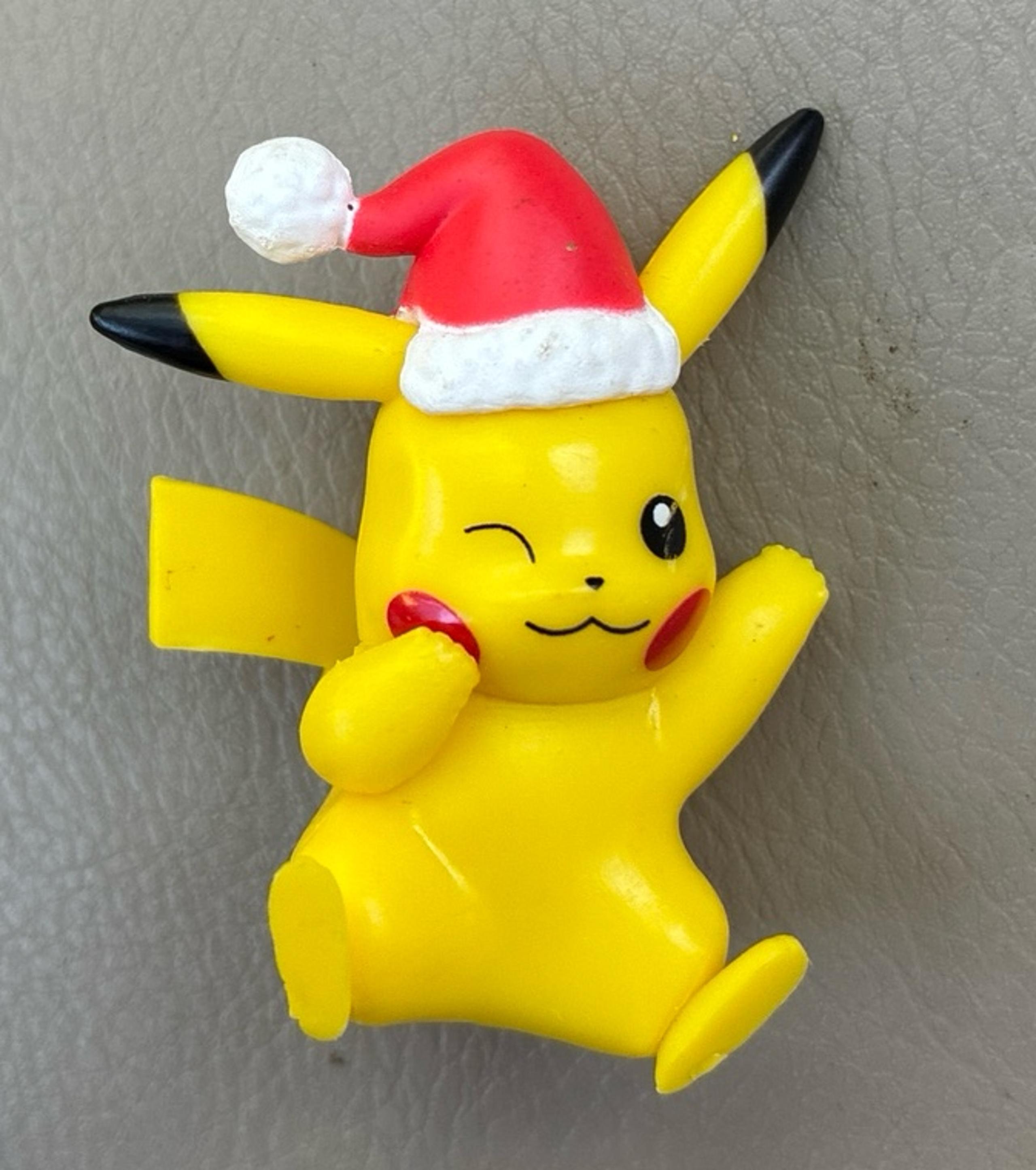 Pokémon Battle Ready Pikachu w/ Christmas Hat Battle Figure