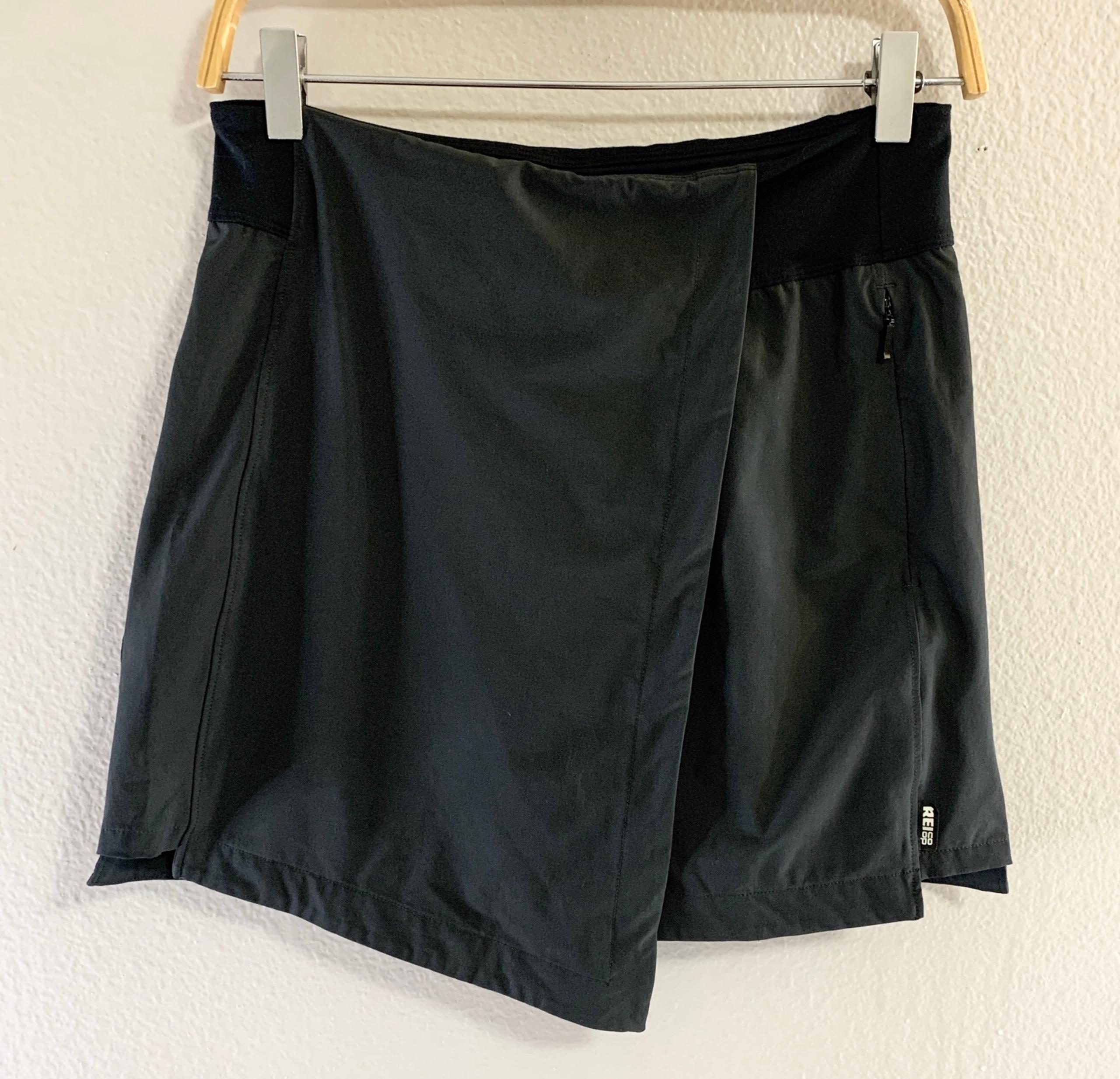 REI co-op Regular Fit Skort Size XS Screeline Tint of Green Camping Hike UPF 50
