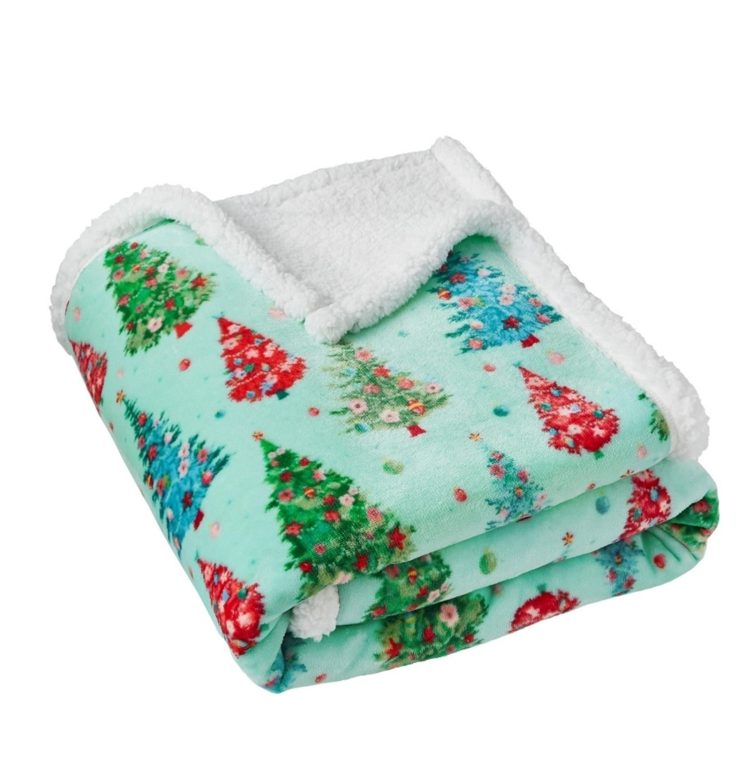 The Pioneer Woman Plush Reversible Throw Blanket - Trees