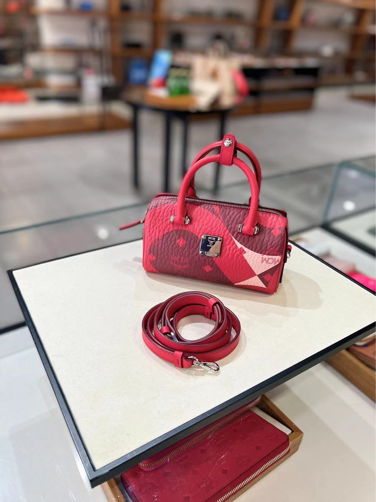 MCM mini boston original price is 760➕tax