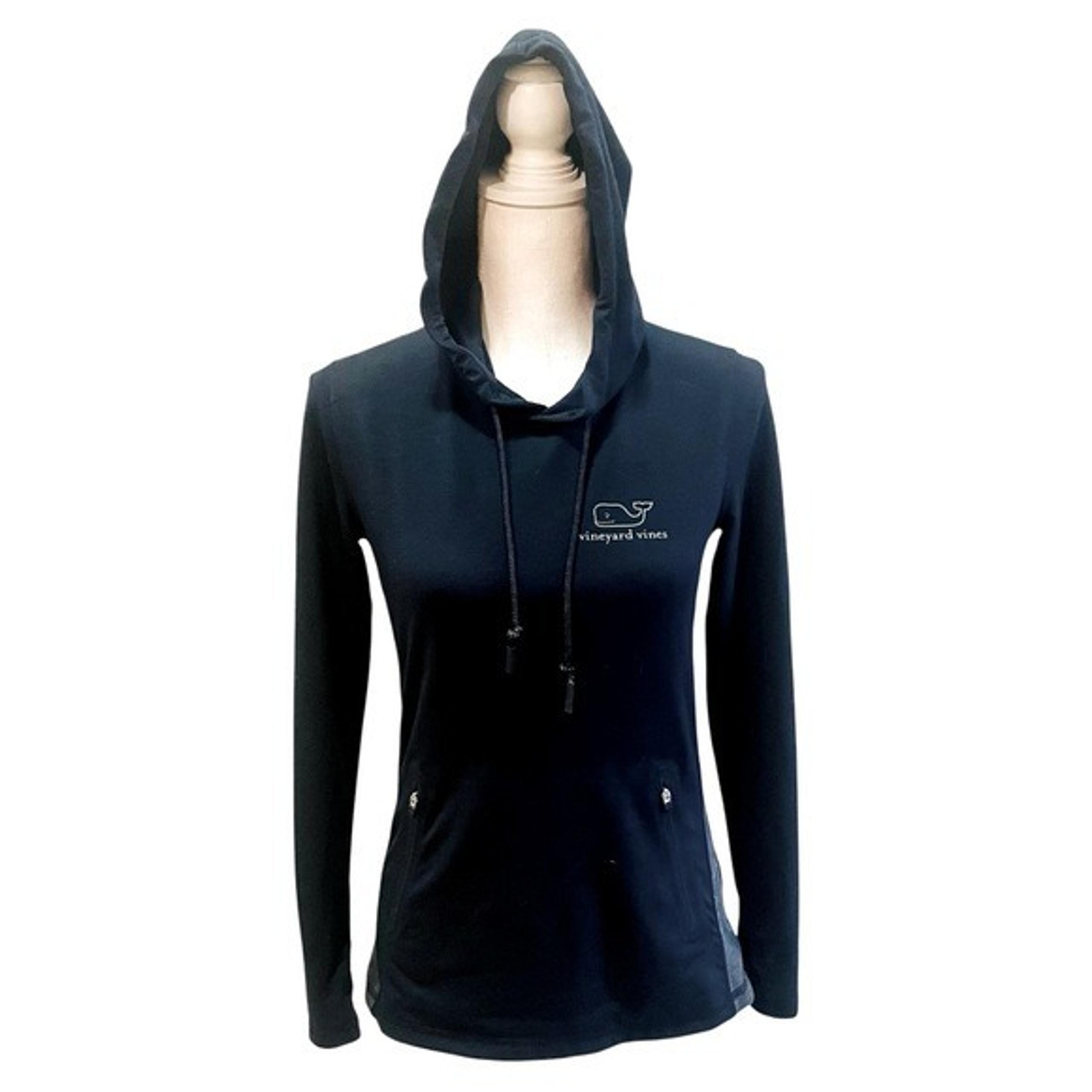 Vineyard Vines Women's Black And Camo Hoodie XXS