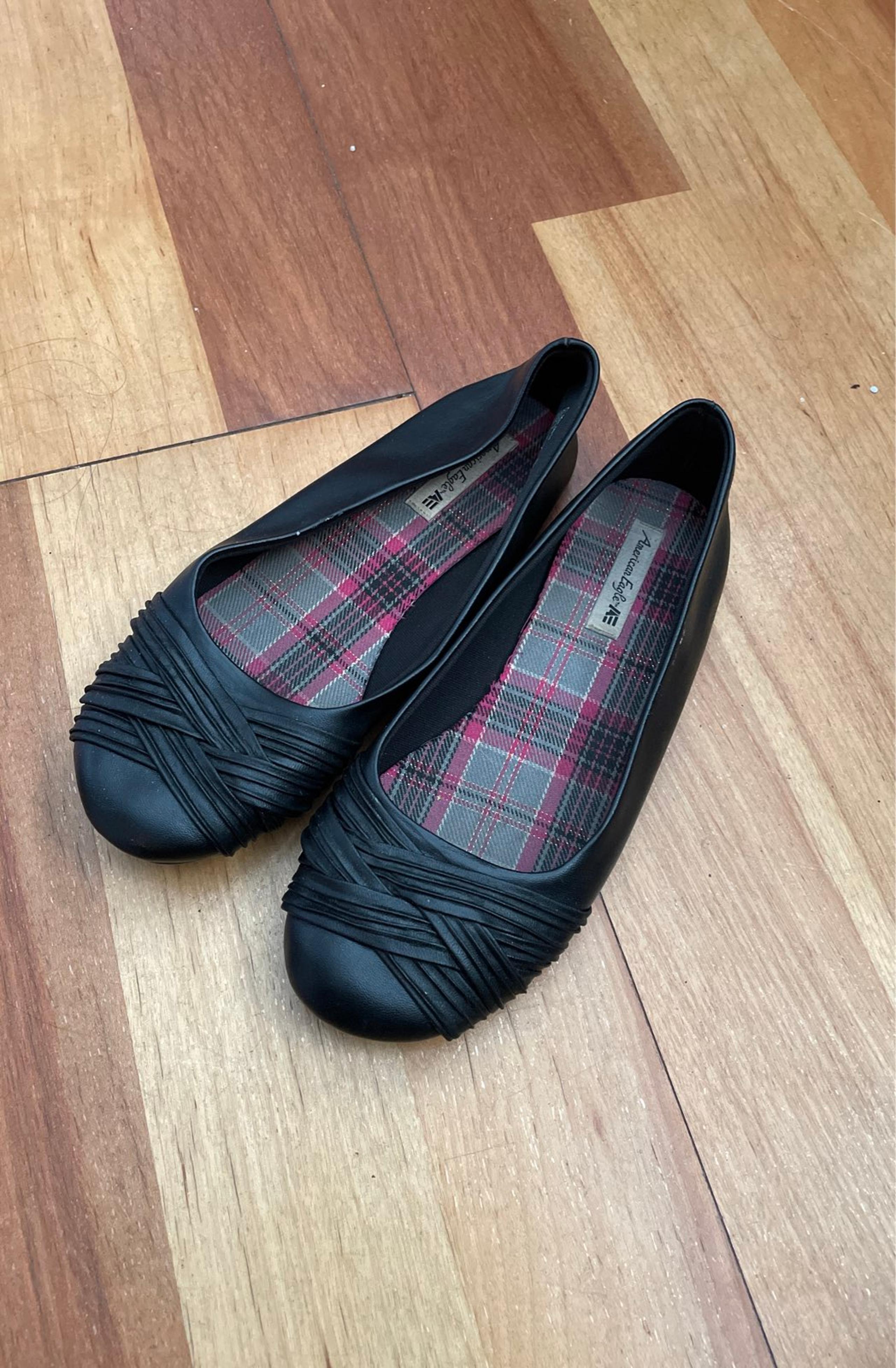 American Eagle black shoes girls size 3