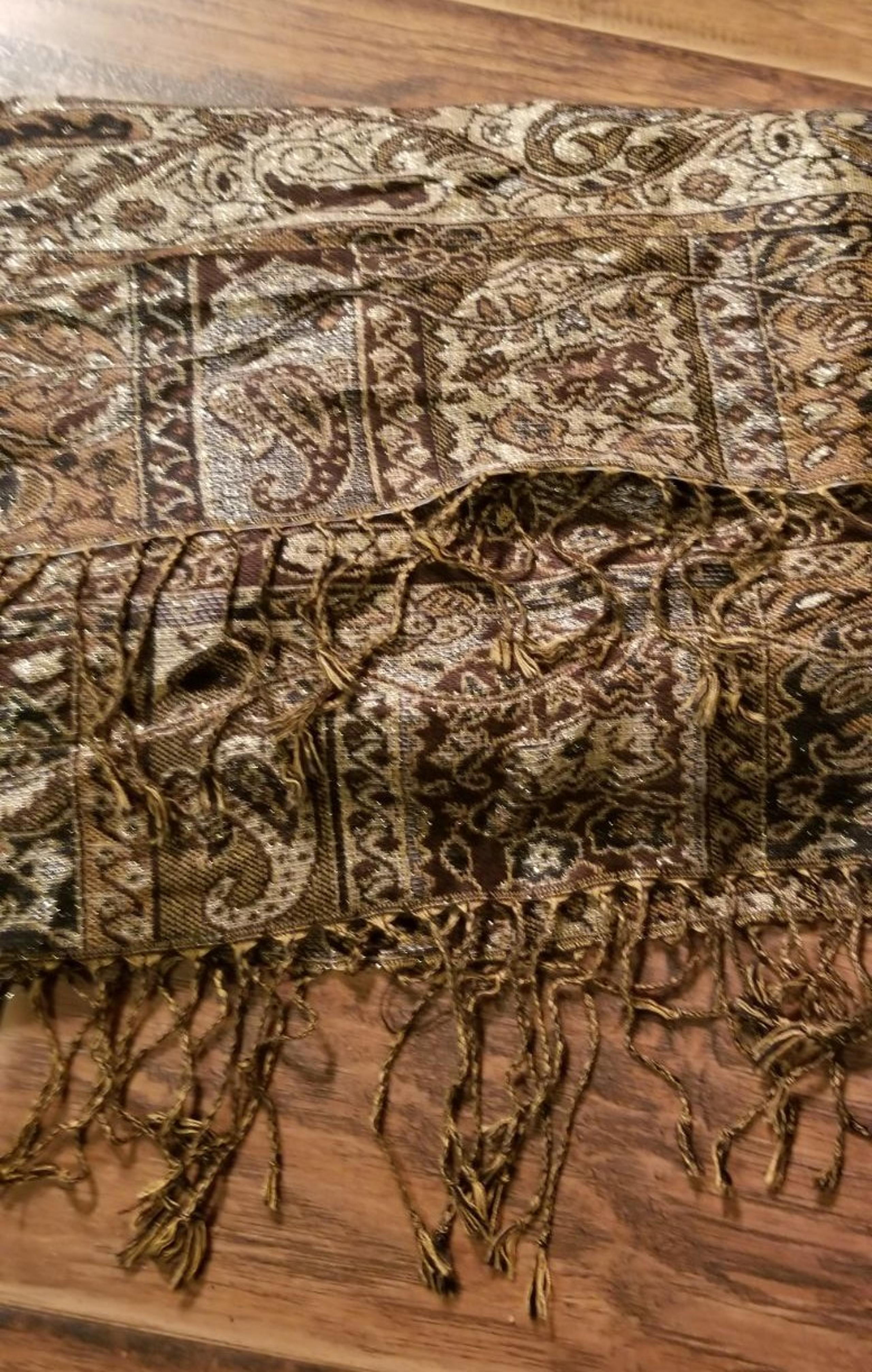 Collectioneighteen scarf