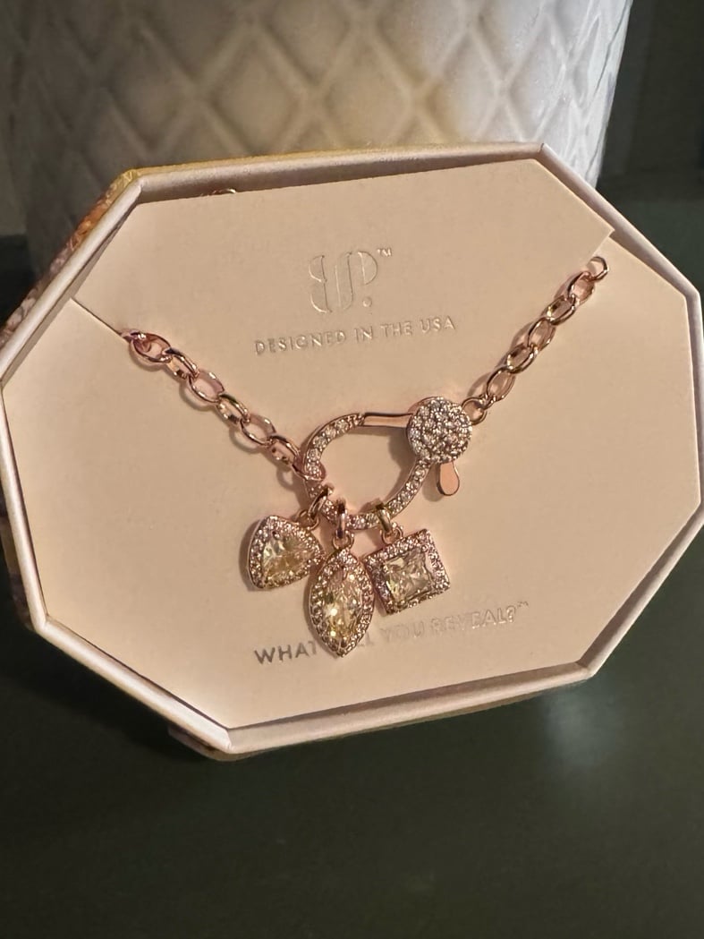 Bomb Party BP November 2025 Necklace Echoes Between Stars