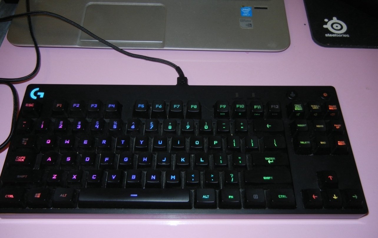 Logitech G PRO Wired Gaming RGB Mechanical Keyboard (Black) Optic switches