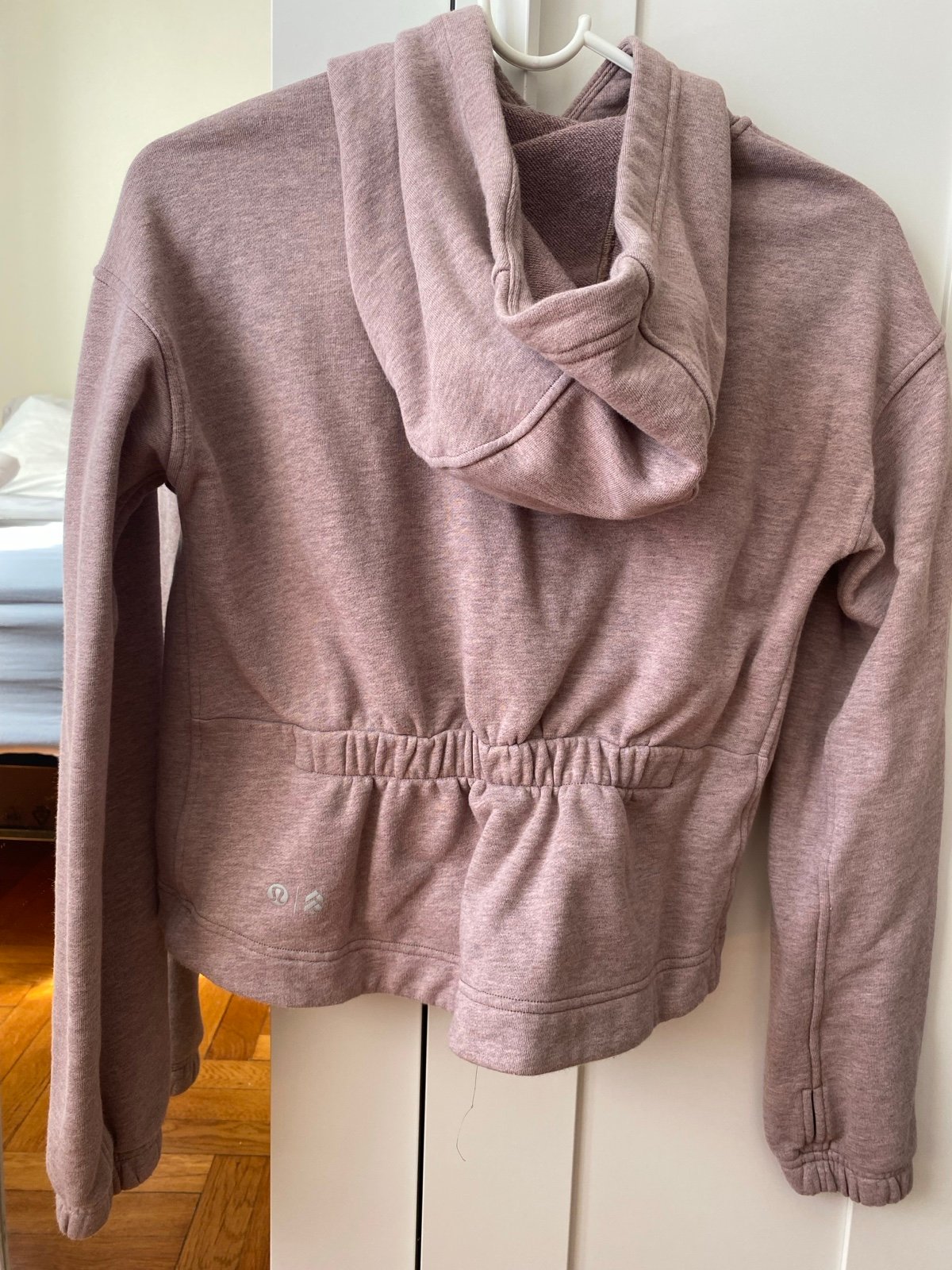 LULULEMON Relaxed Cropped Hoodie Size 2 Pullover Hooded