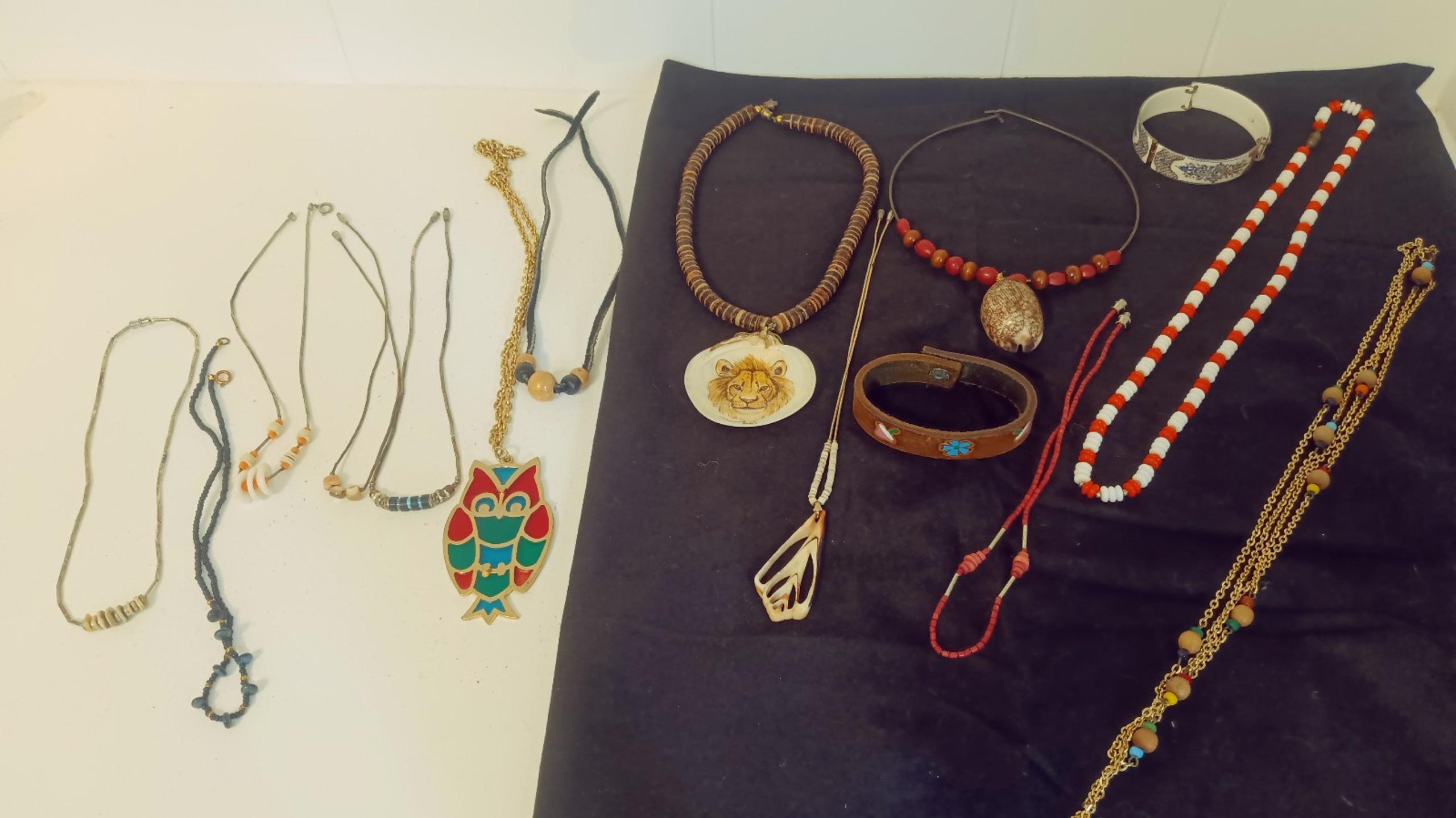 of vintage 70s fun jewelry - Lot