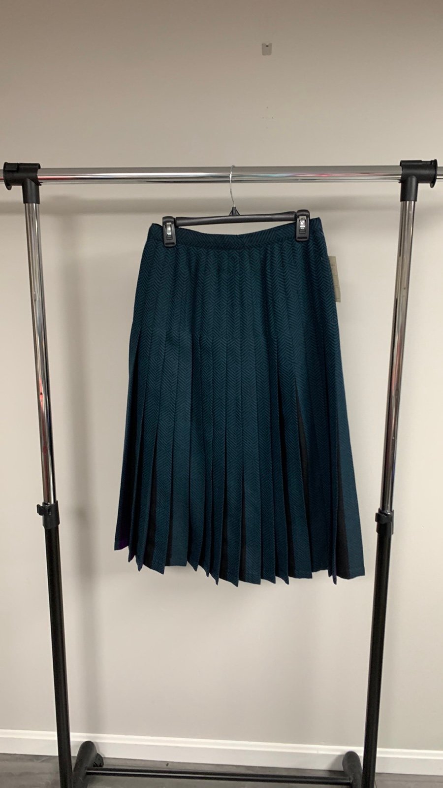NWT 100% Pure New Wool Tootal Reversible Pleated Skirt Made in England Size 10