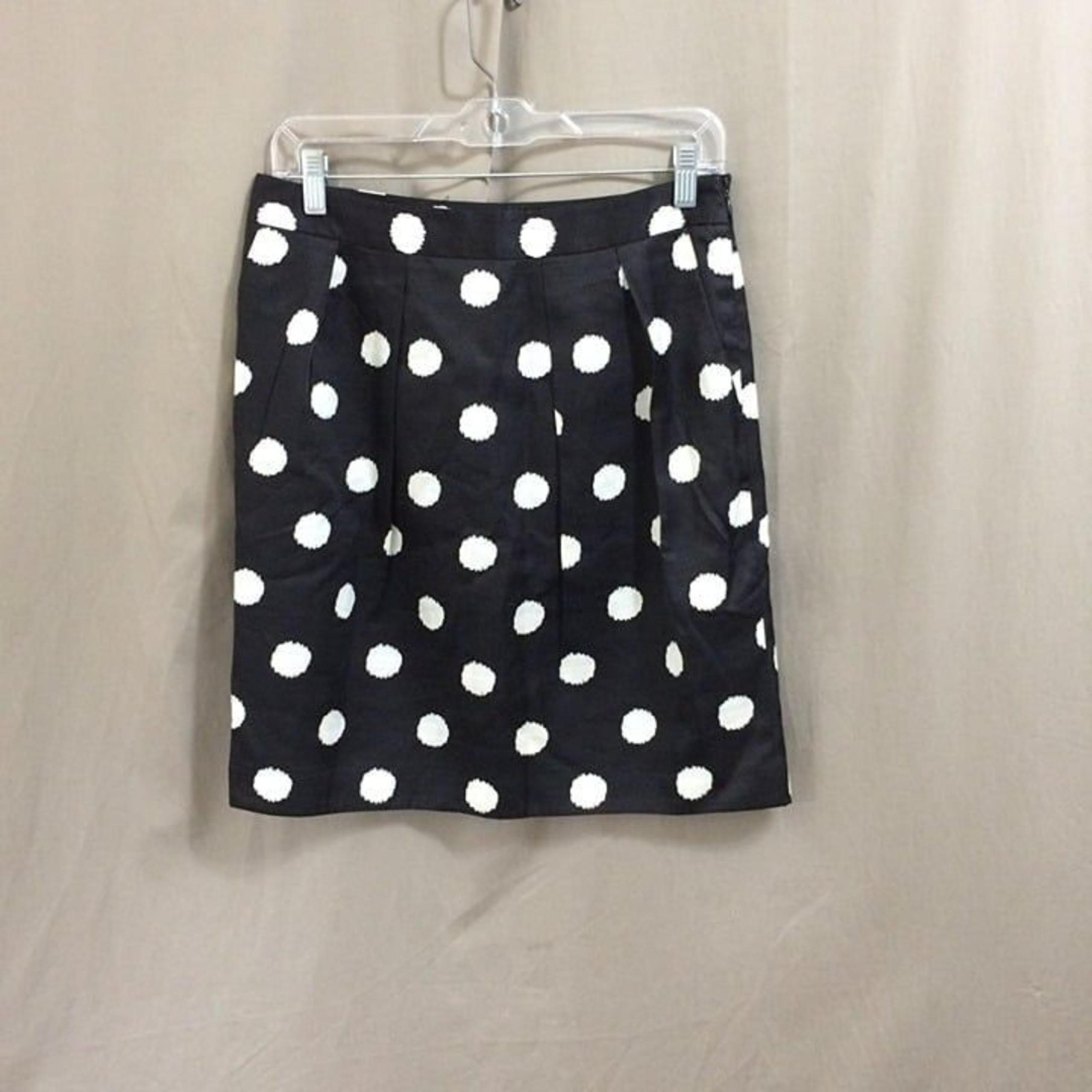 LOFT Skirt Black and Cream Circle Print Silk Blend Side Zip Pockets Size 4