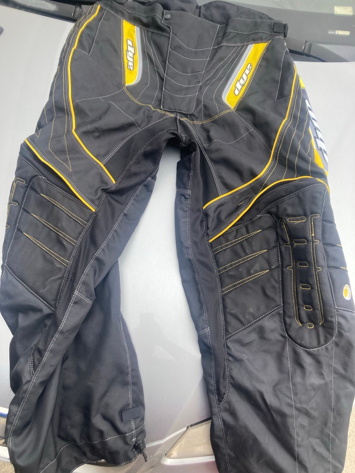 Dye paintball pants new