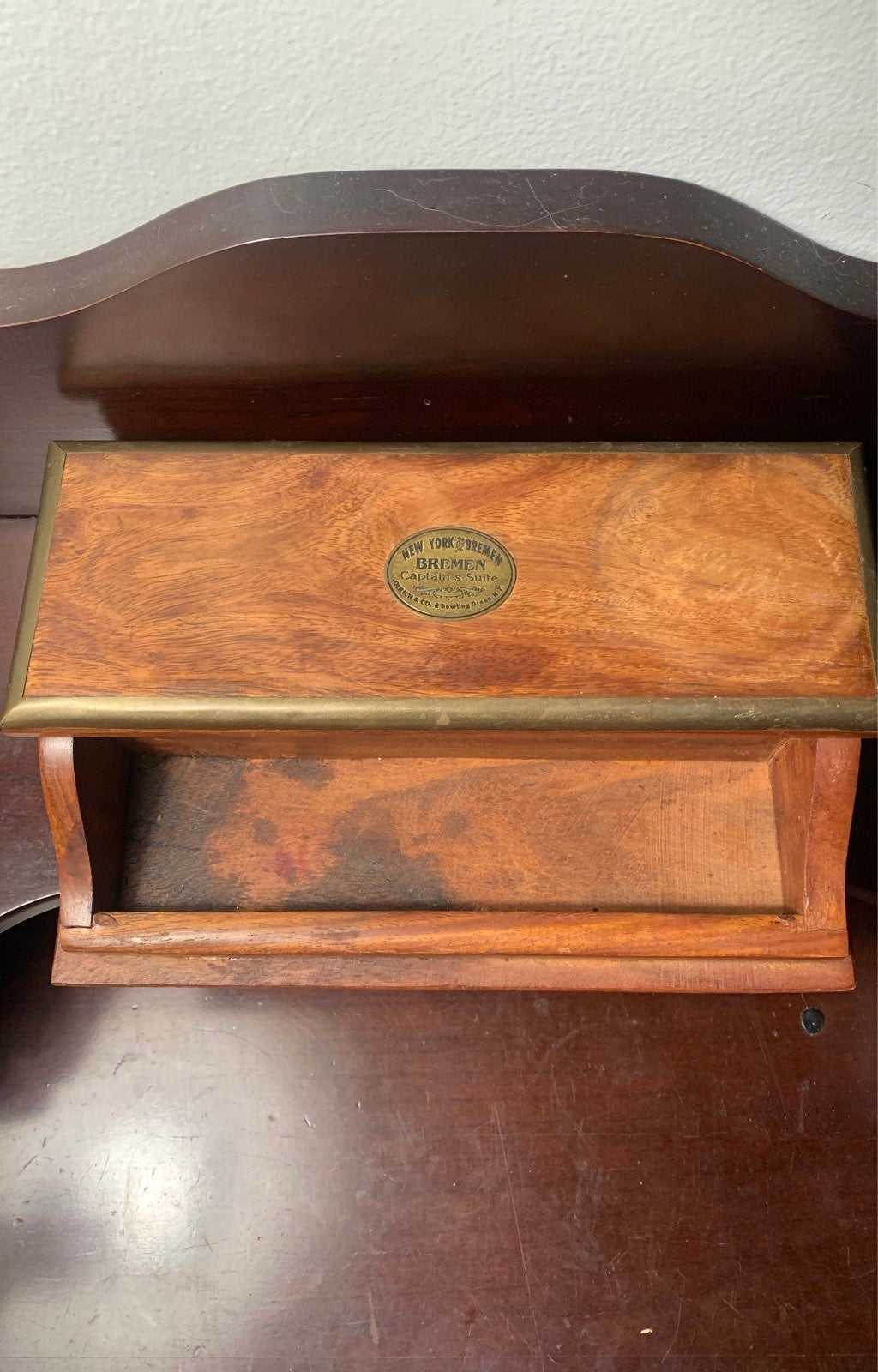 Tobacco/Cigar Box Bremen Captains Suite
