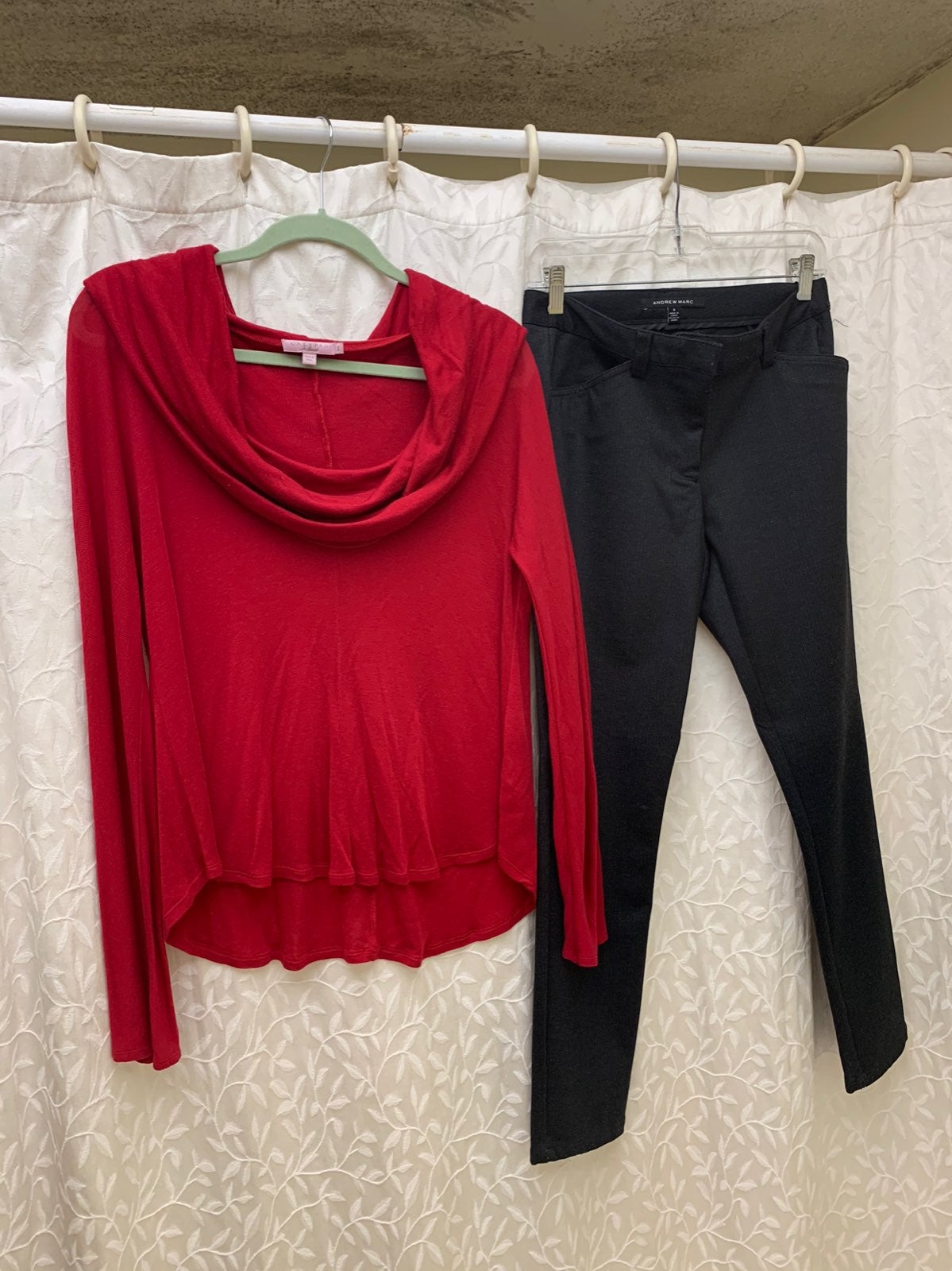 Womens 2Pc Outfit Size S/6Calypso St Bar
