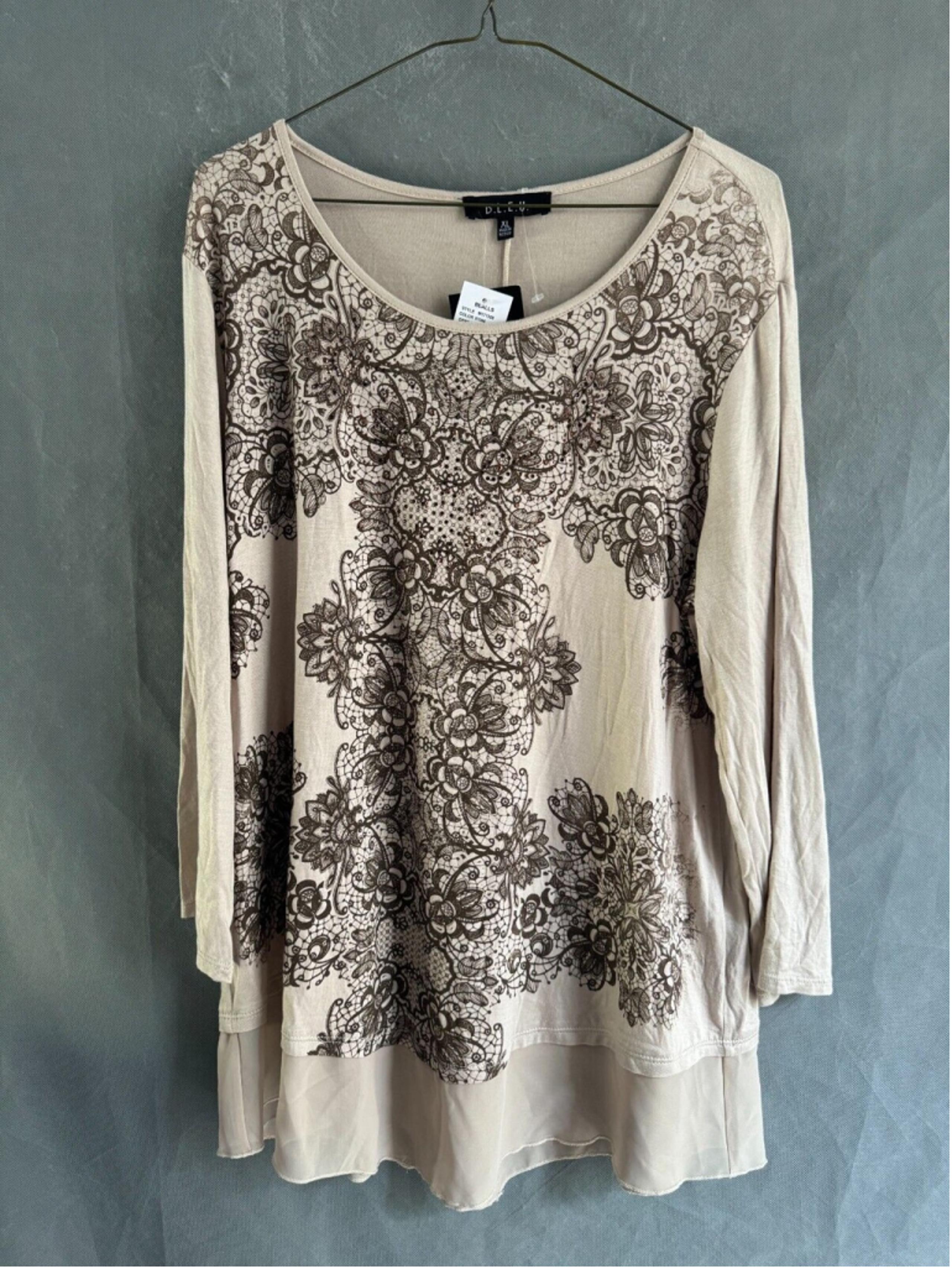 B.L.E.U. Women's Beige Floral Print Long Slvee Blouse Size XL