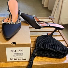 VESTATE women’s shoes and BABEYOND rhinestone clutch