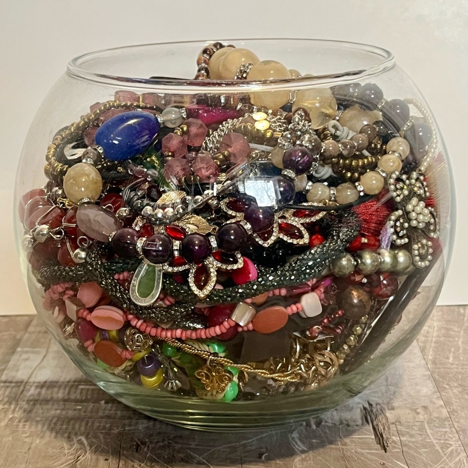 7.5 lb jewelry bundle, all wearable pieces!