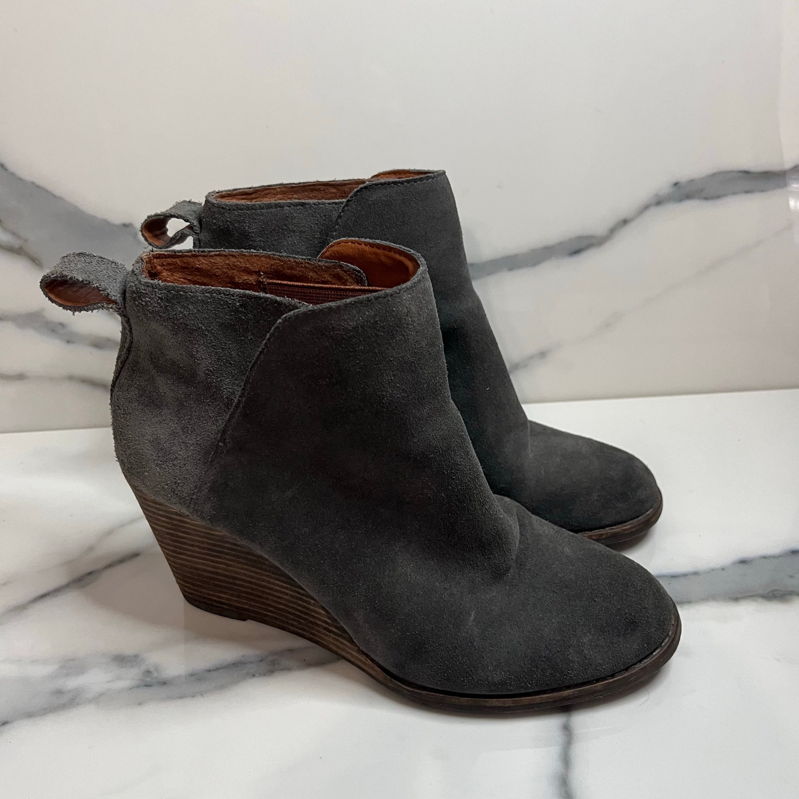 Lucky Brand | Minimalist Women's Gray Leather Yezzah Wedge Boot Sz 7