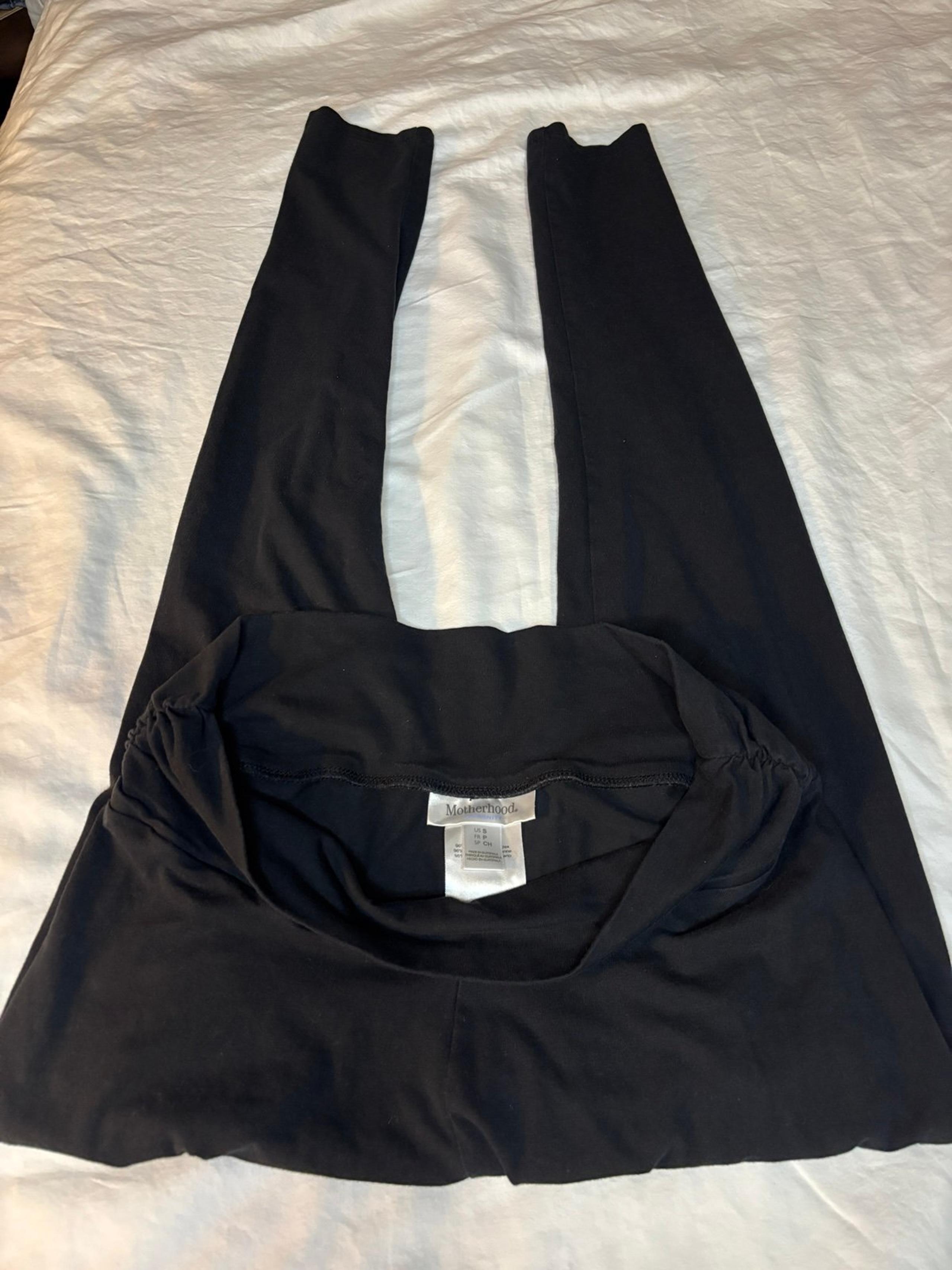 Motherhood Leggings. Size Small
