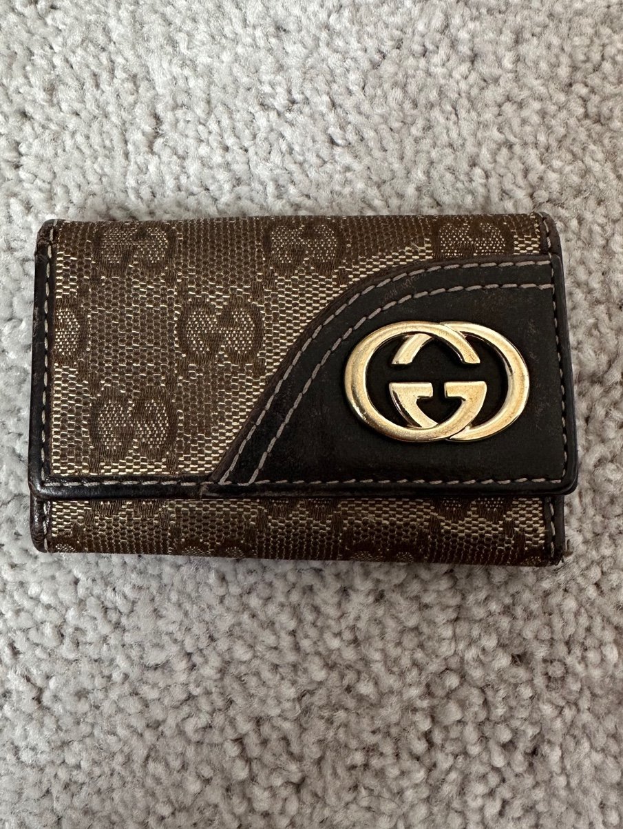 Gucci Canvas and Leather Key Holder | Brown + Tan