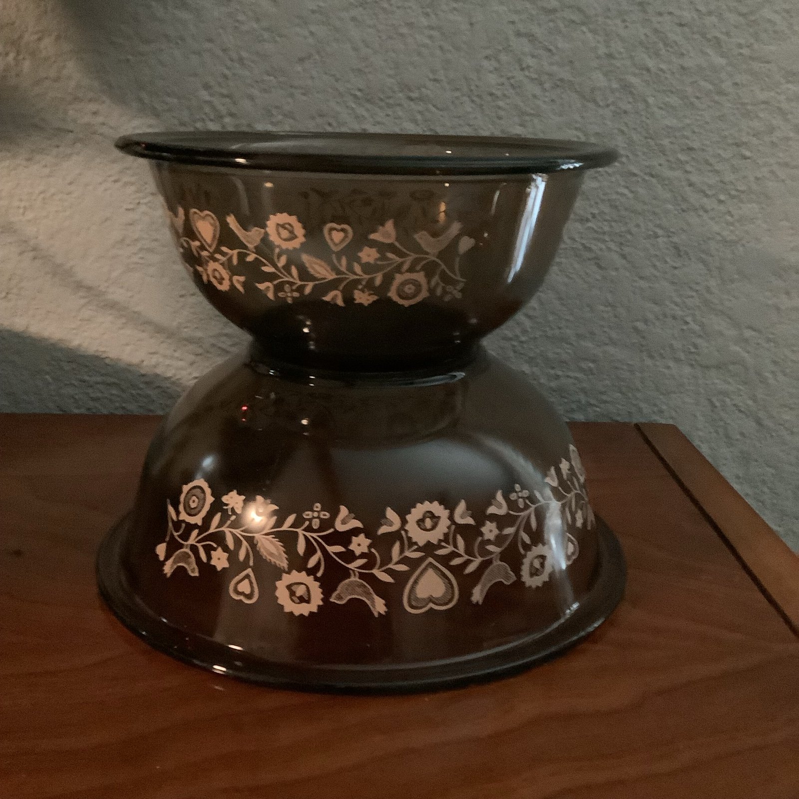 Vintage Pyrex nesting bowls