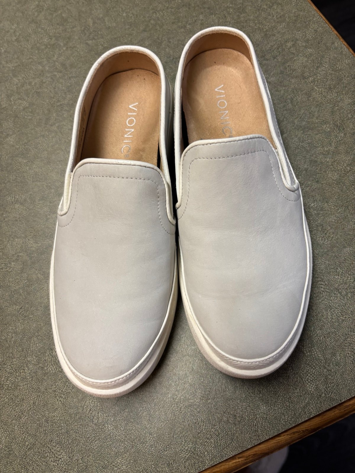 Vionic mules