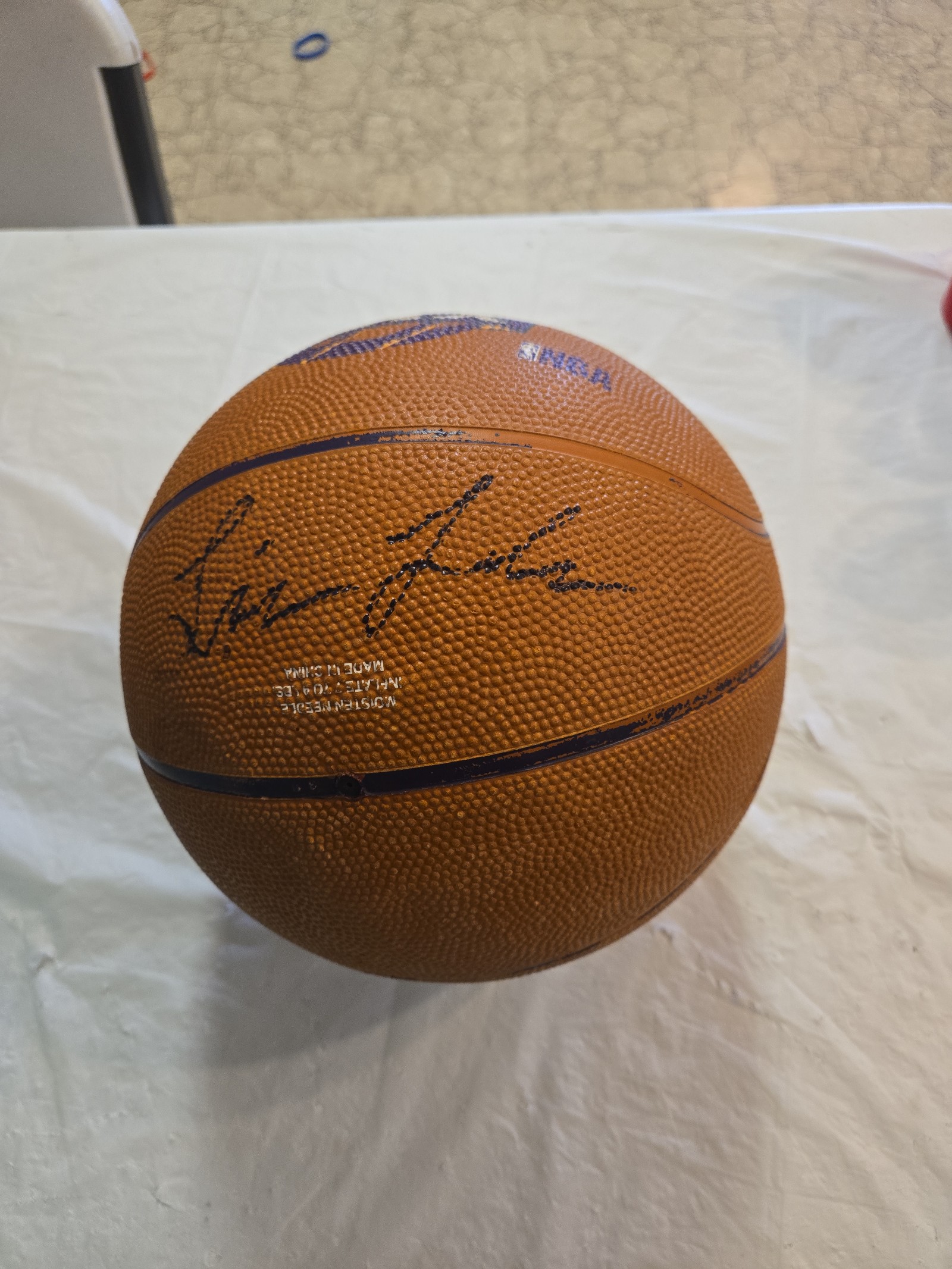 Luc Longley #13 Phoenix Suns Autograph Basketball
