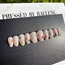 press on nails