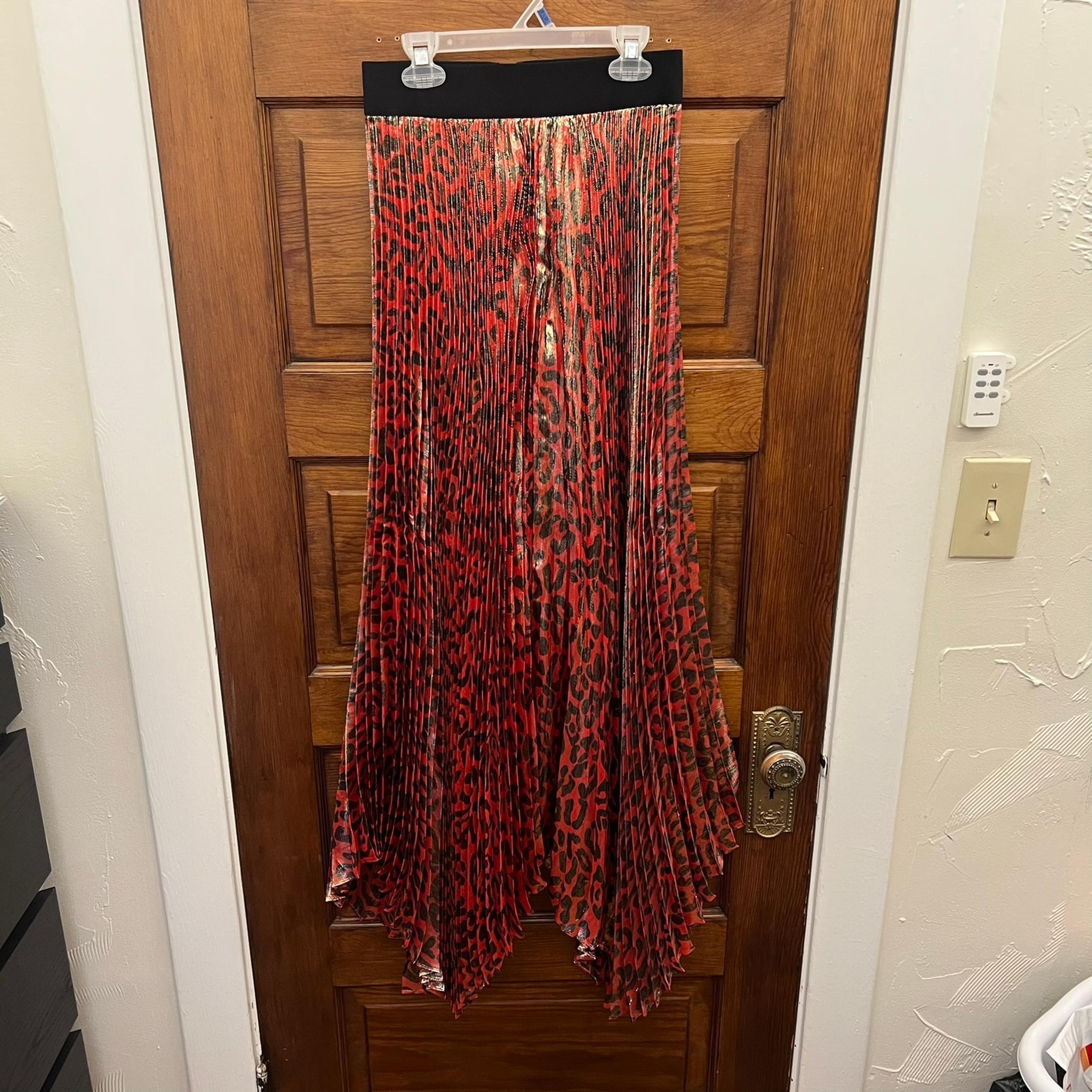 Alice and Olivia Katz Metallic Leopard Print Pleated Maxi Skirt sz 0 NWT's $695
