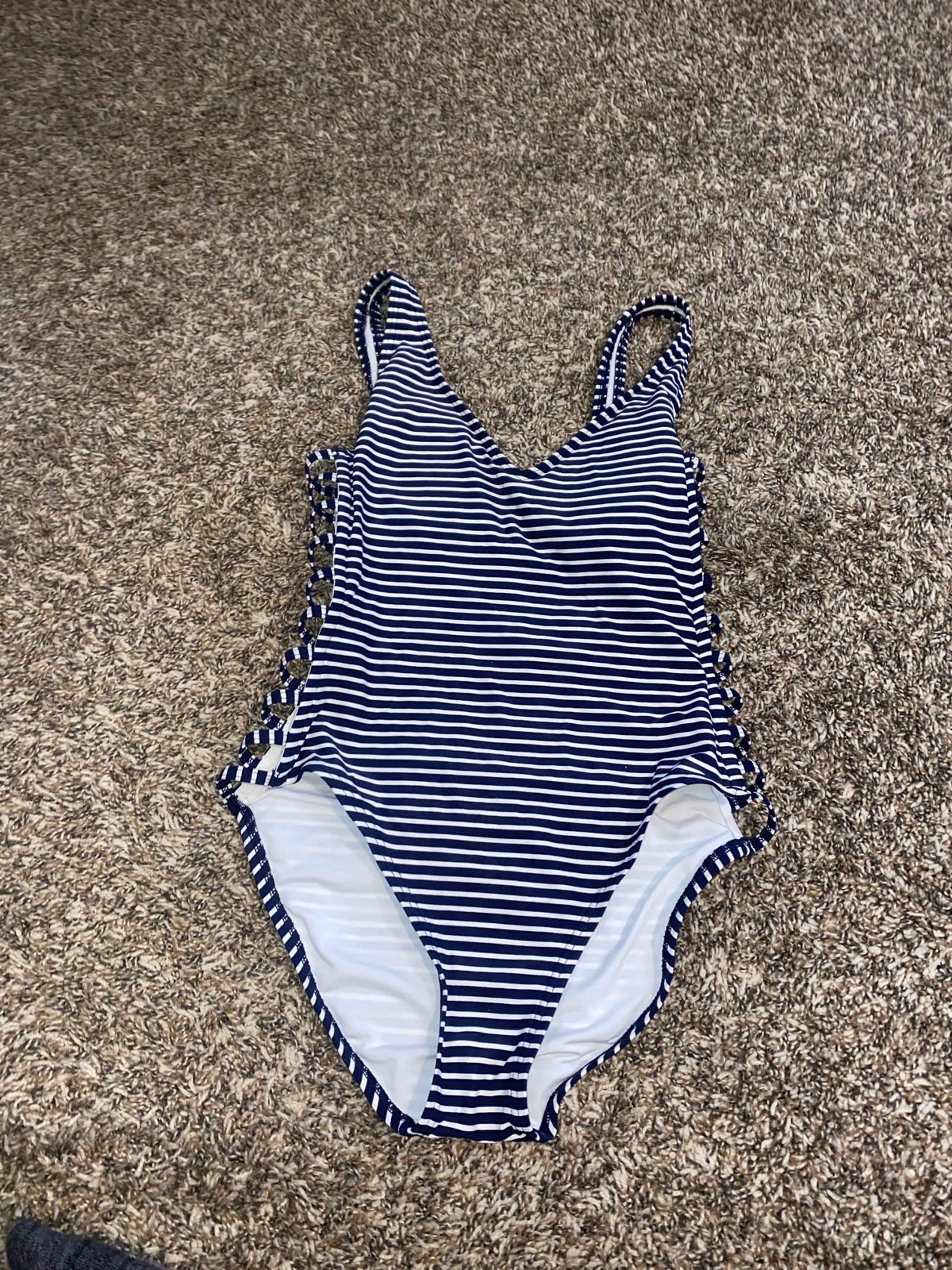 Women’s Tommy Hilfiger One Piece Padded Swimsuit Size 10