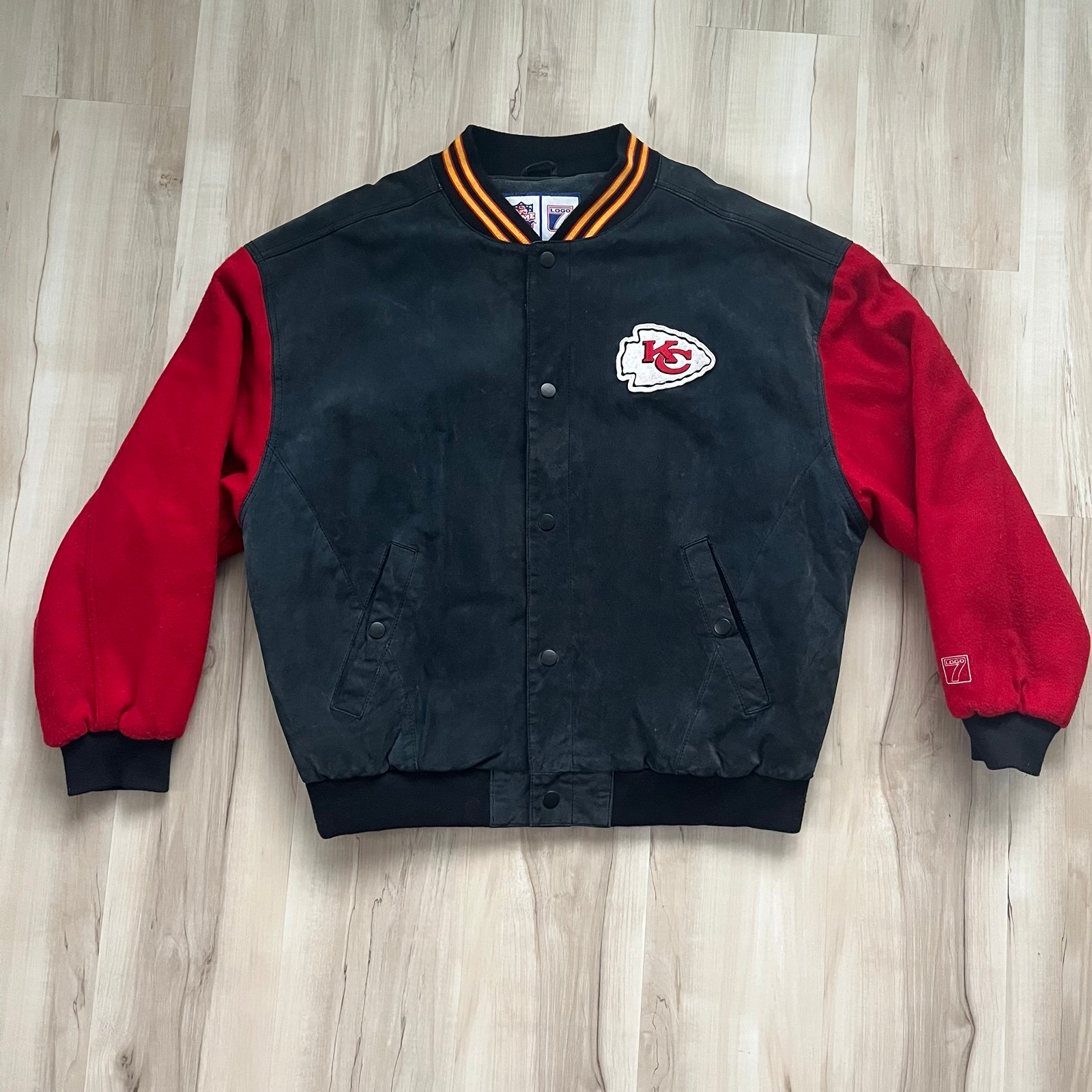 Vintage 90s Kansas City cheifs jacket