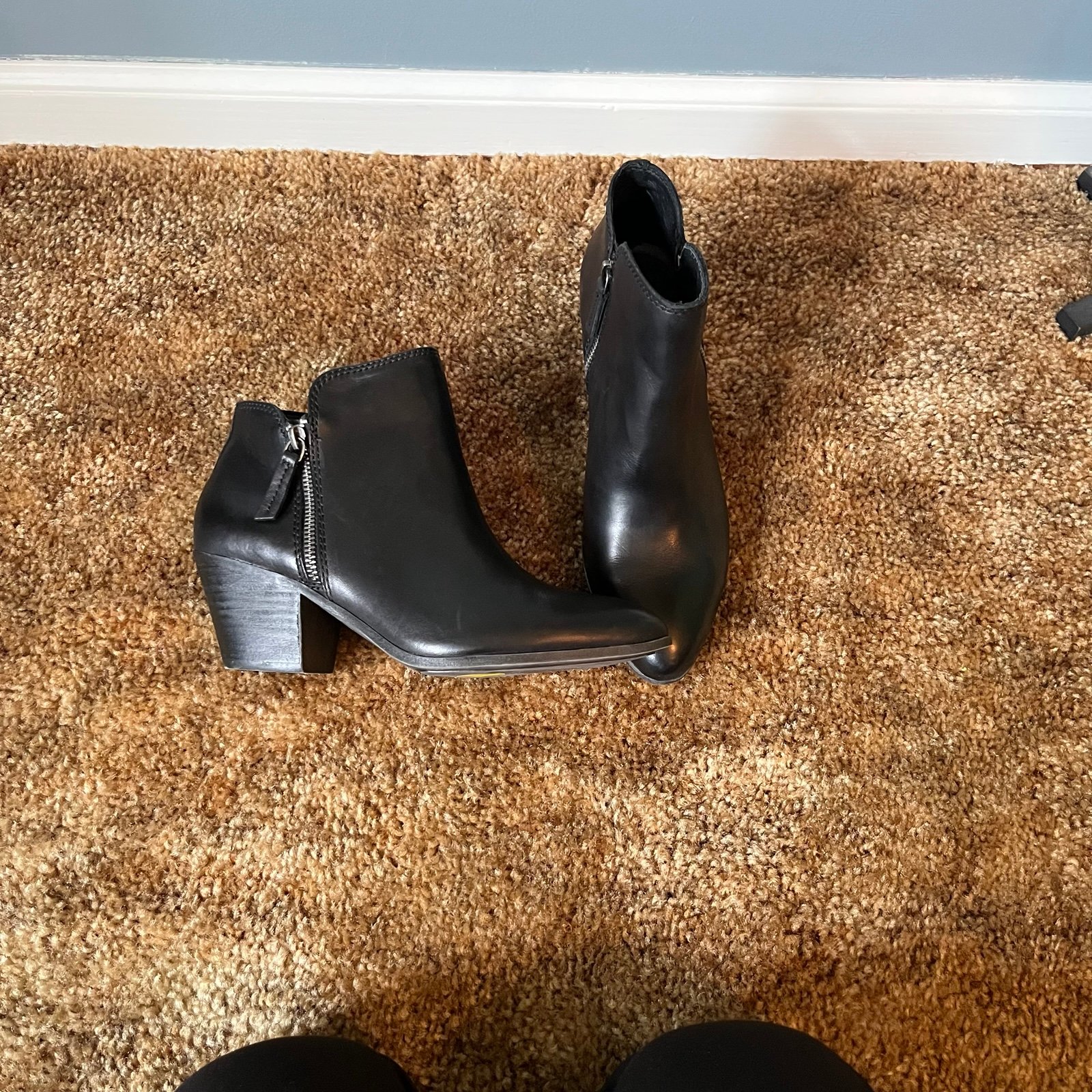 House of Harlow 1960 Hawthorne Ankle Boot Black Leather