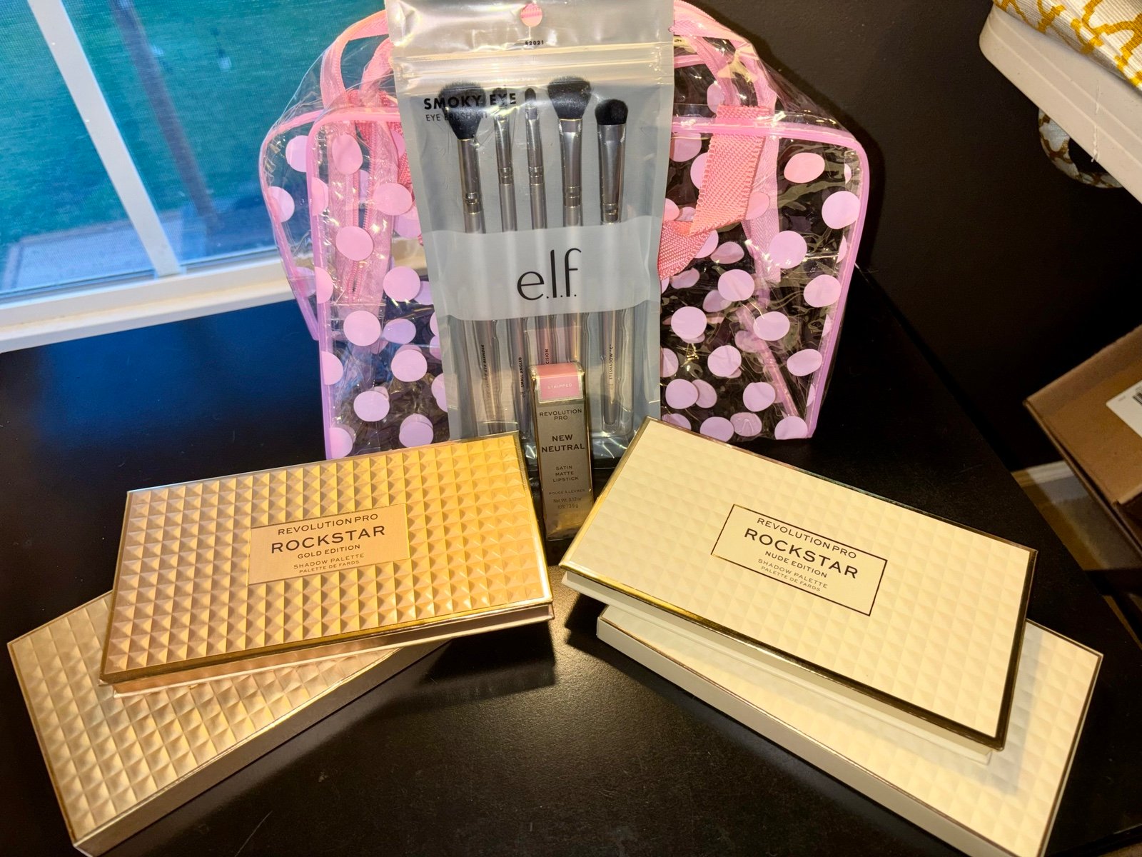Makeup Revolution Bundle