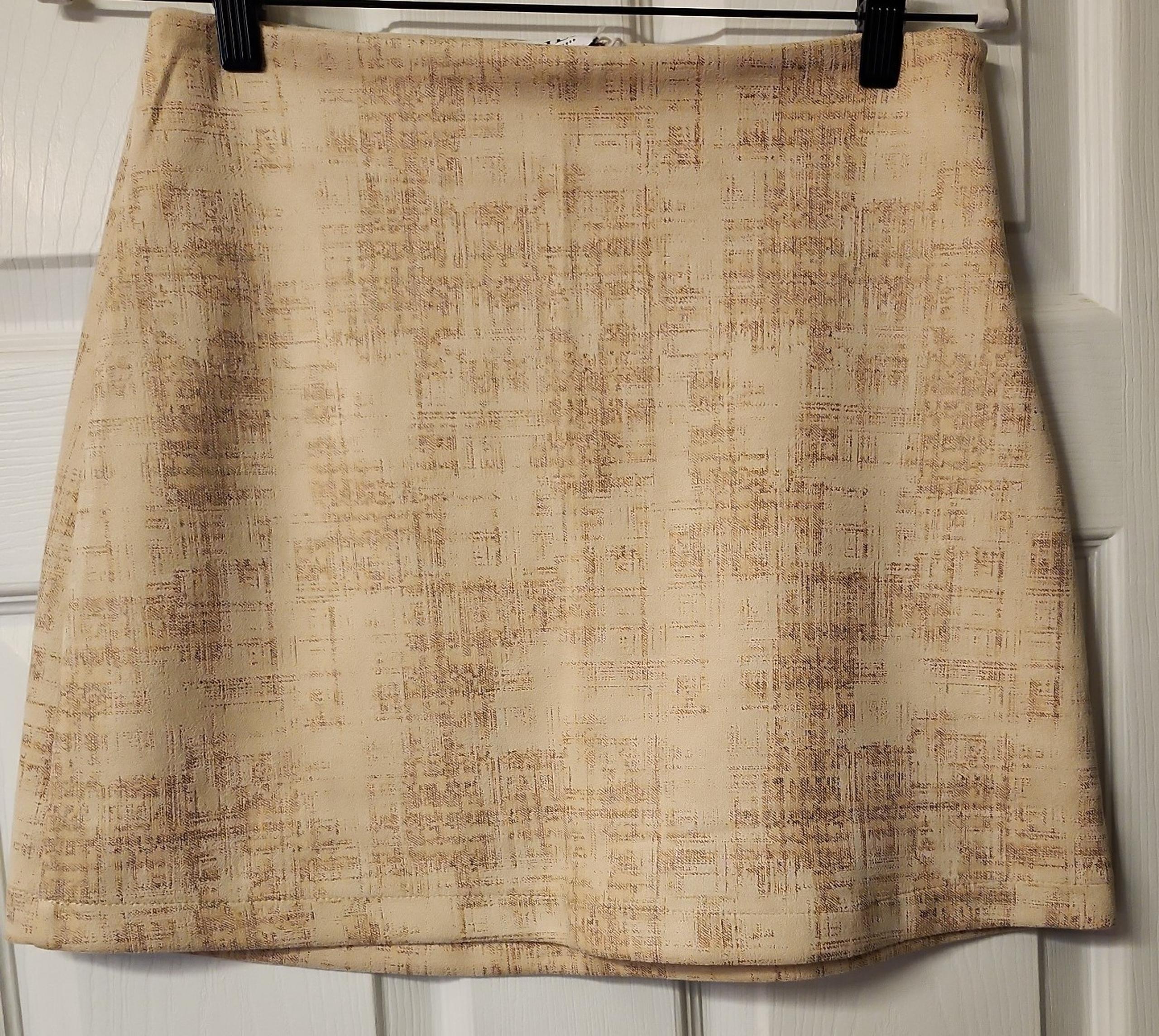 Women's Gilli Tan Suede Like Mini Skirt, NWT, sz S