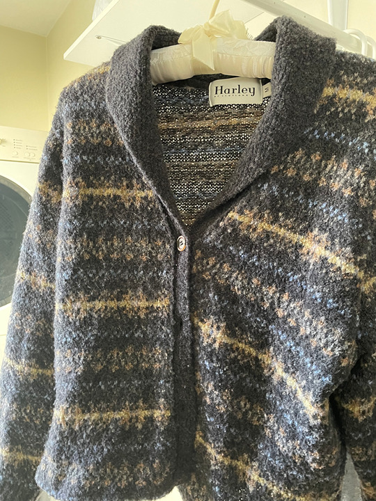 Harley of Scotland women's heavy knit cardigan black patterned, Medium