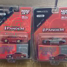 MINI GT NISSAN SILVIA S15 ROCKET BUNNY CHASE & REGULAR