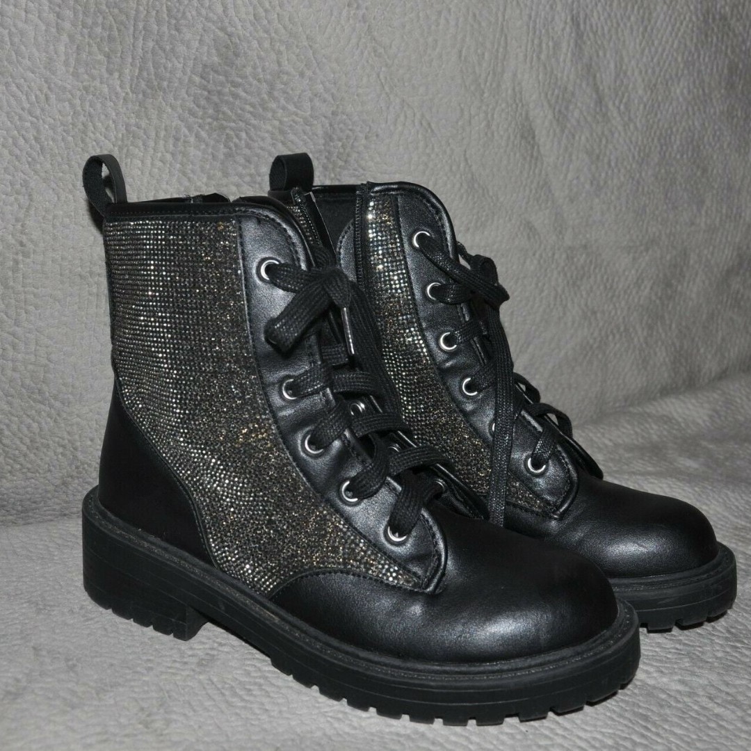 AMAZING Madden Girl, Black Ankle Boots - Size: Women's 7m [SHOE 21]