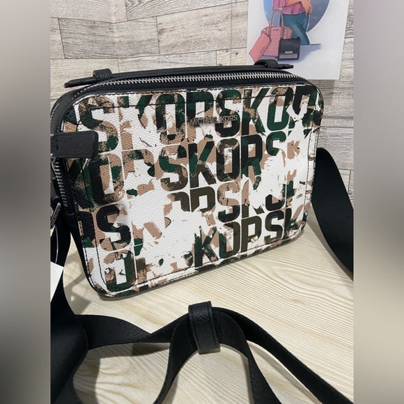 Michael Kors EW Cooper Bright White Map Bag