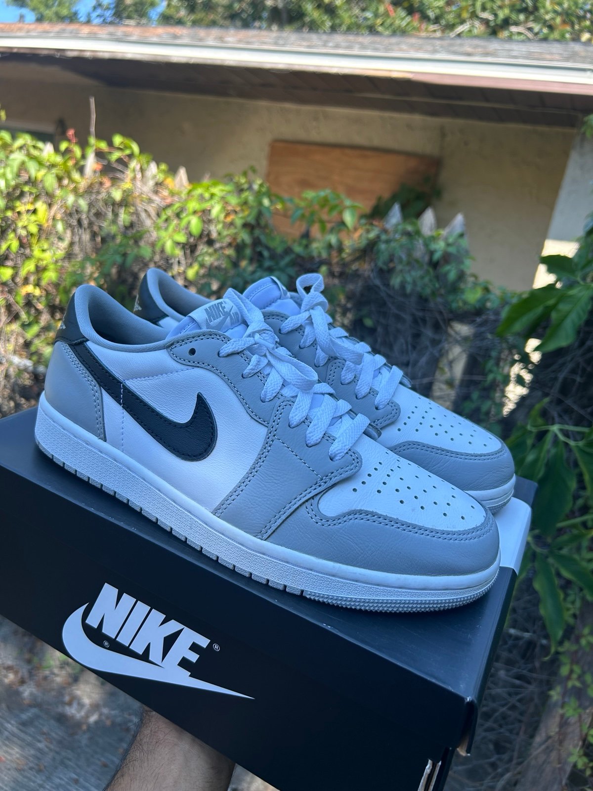 Jordan 1 Low Barons men’s size 9