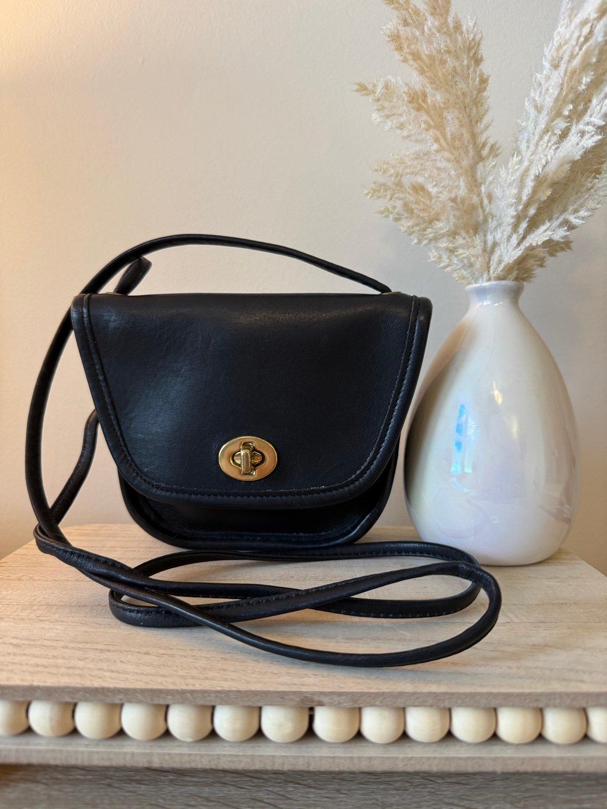 Vintage Coach Everett 9934