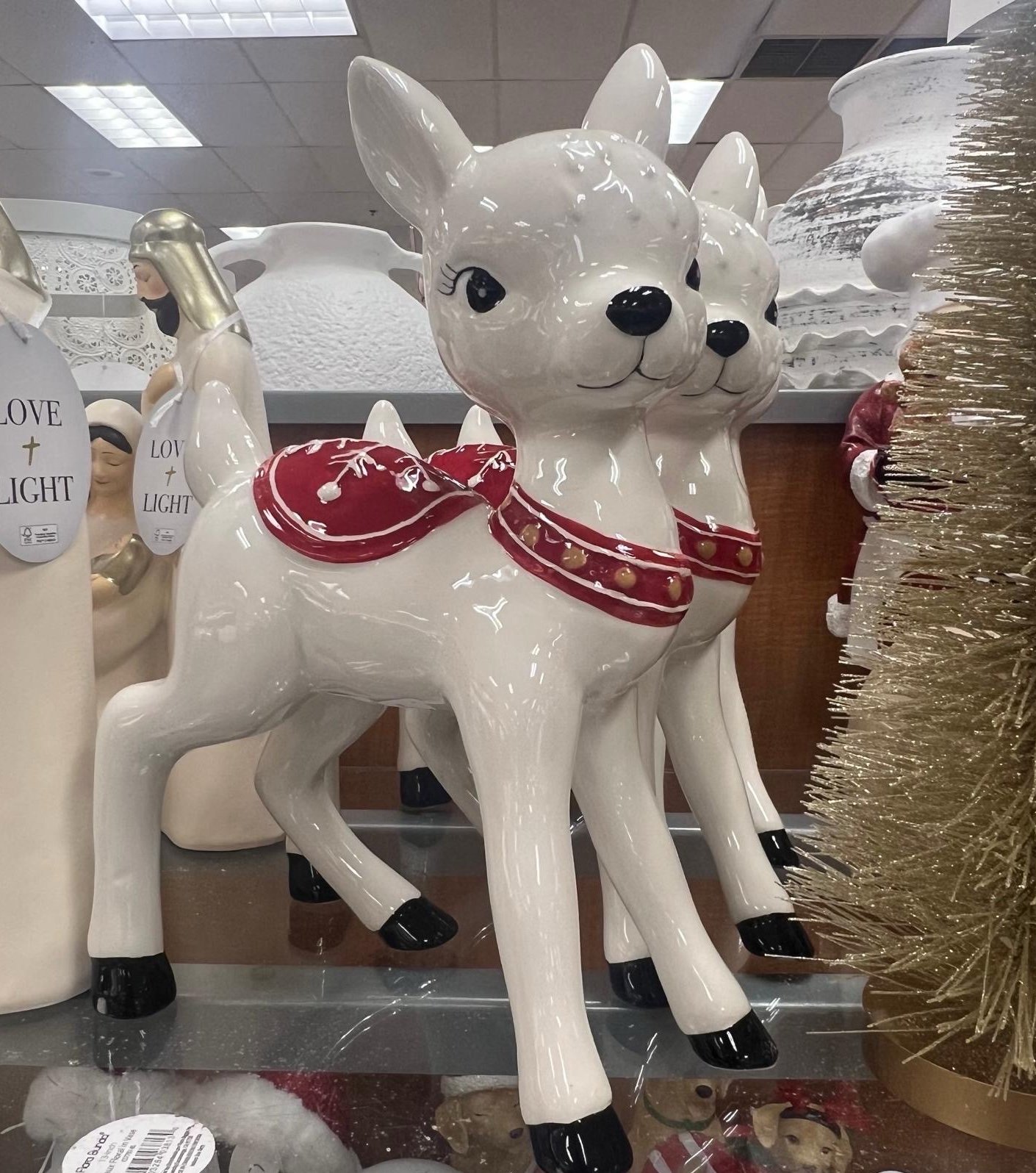 2 ceramic reindeer decor !