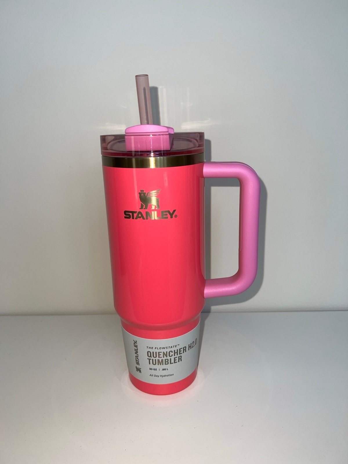 NIB Stanley Pink Parade Quencher Tumbler 30 oz