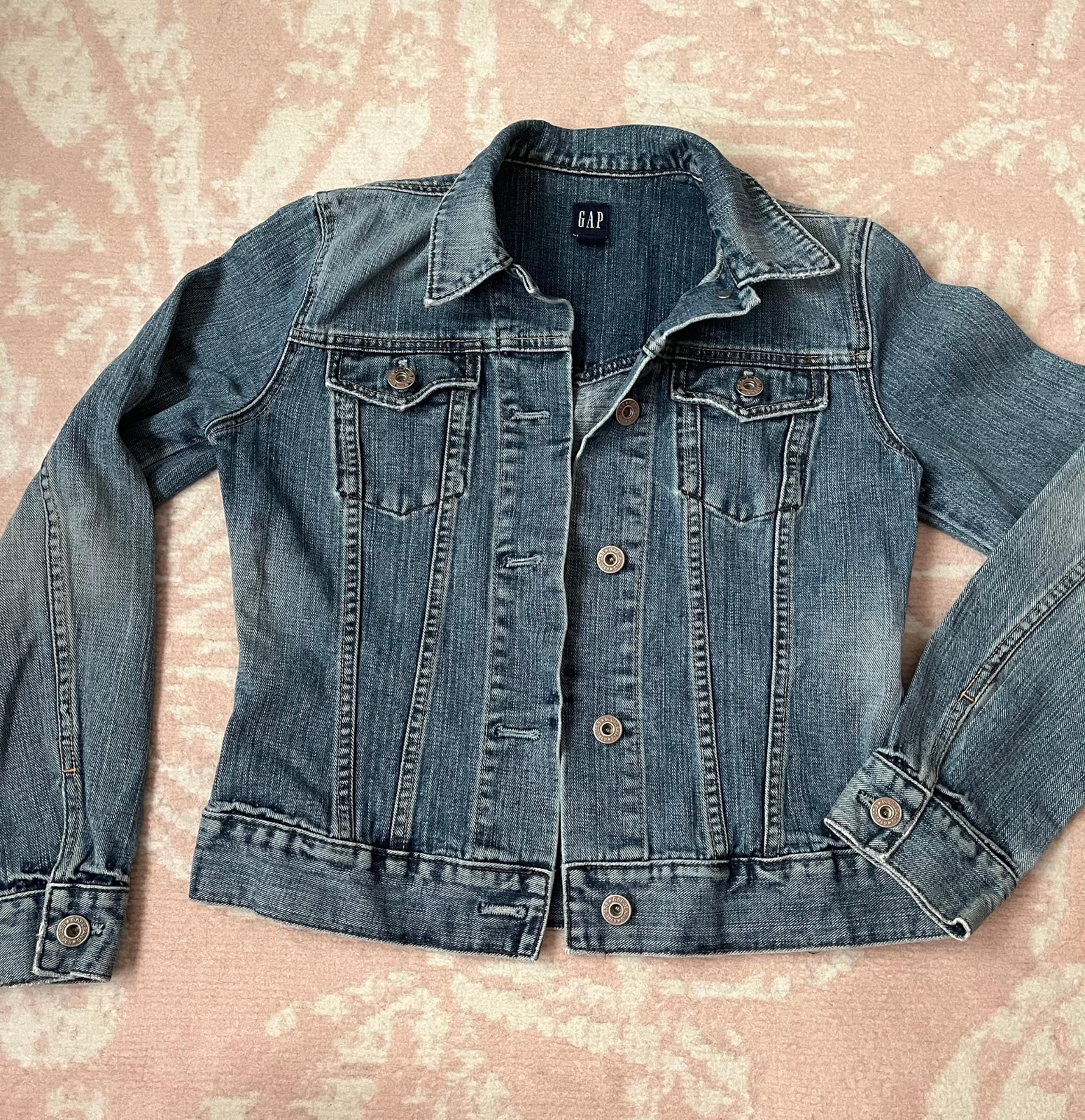 Women’s GAP Jean jacket