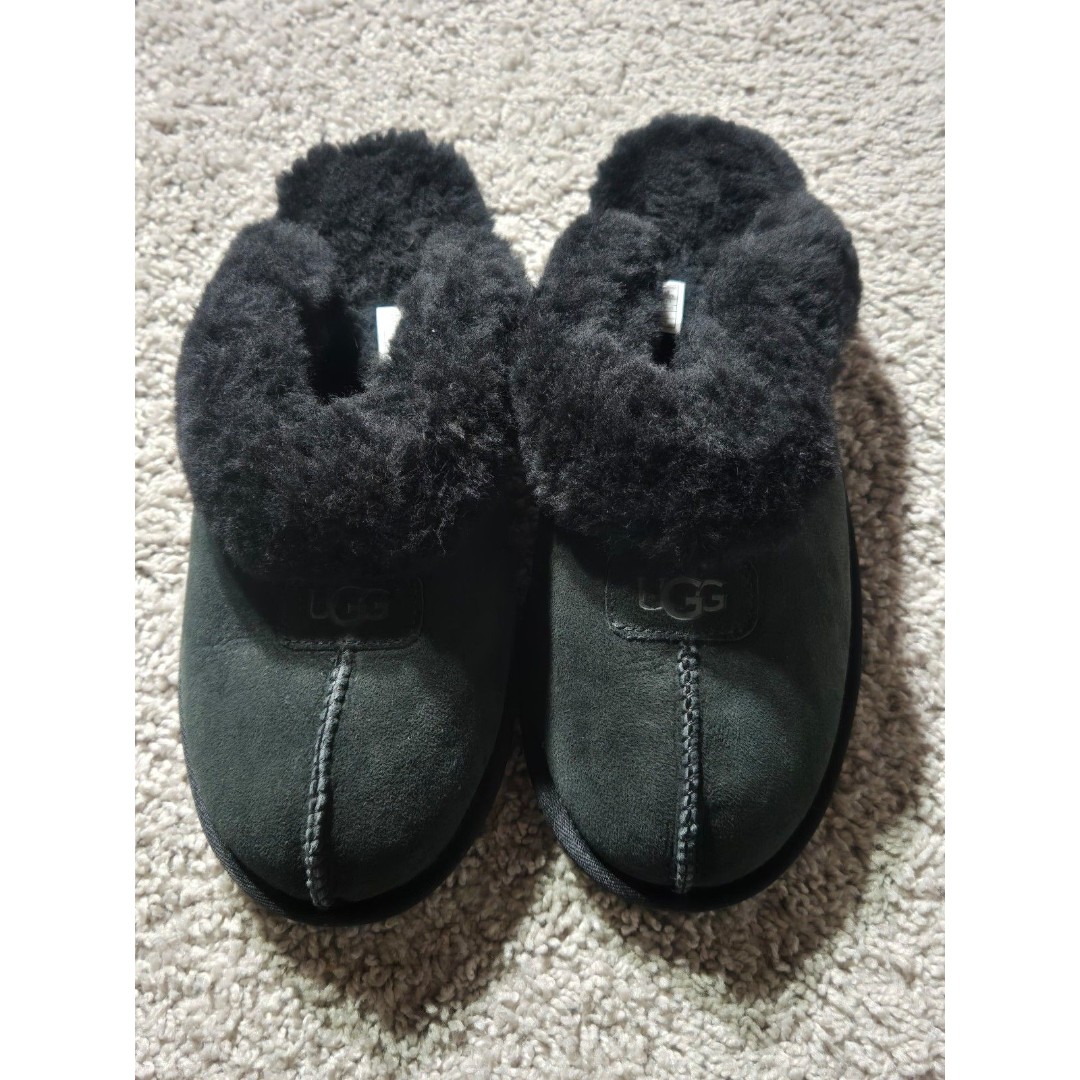 UGG Coquette slippers Black fur size 12 Women's 10.5 Men's