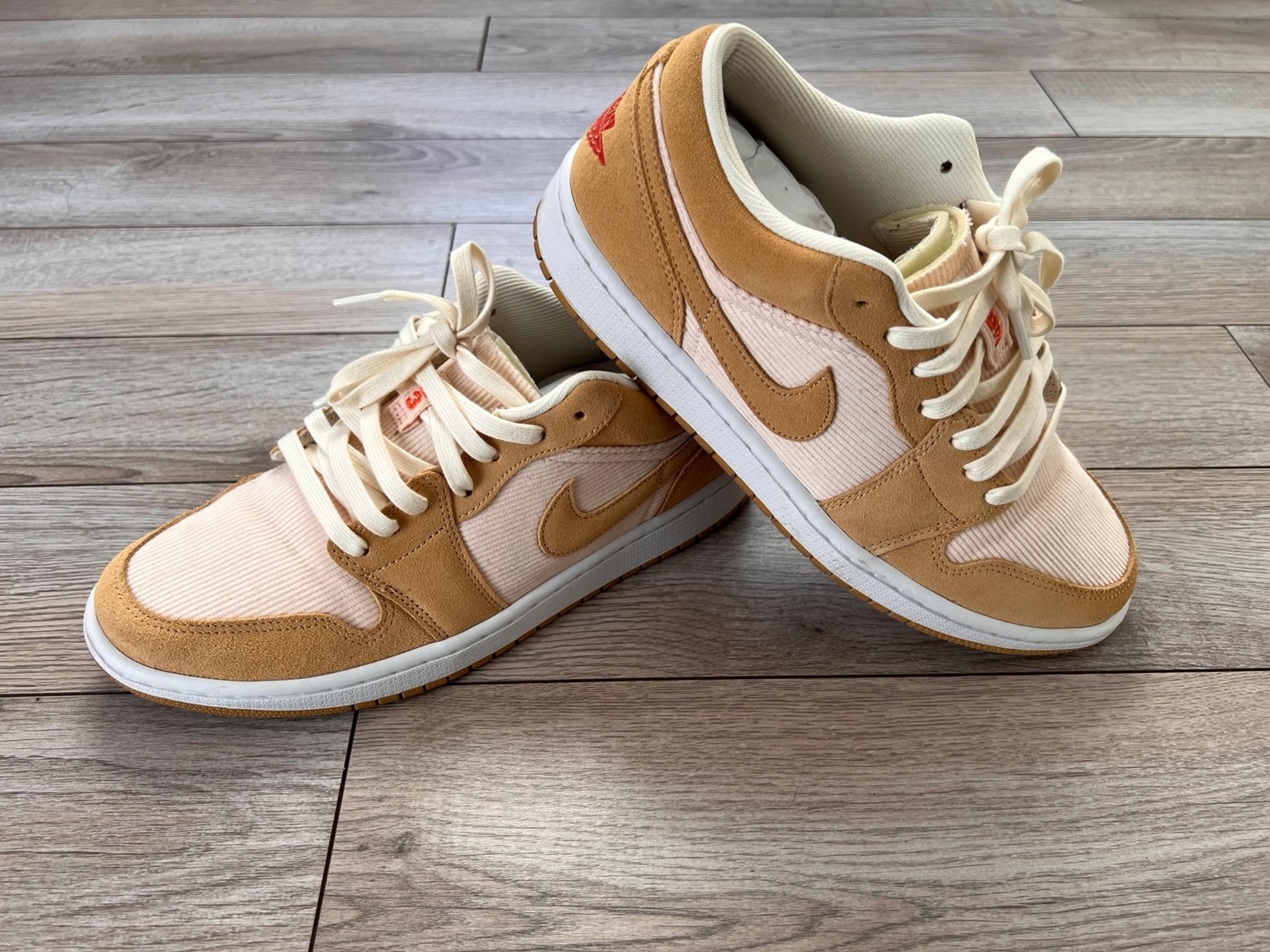 Jordan 1 Low SE