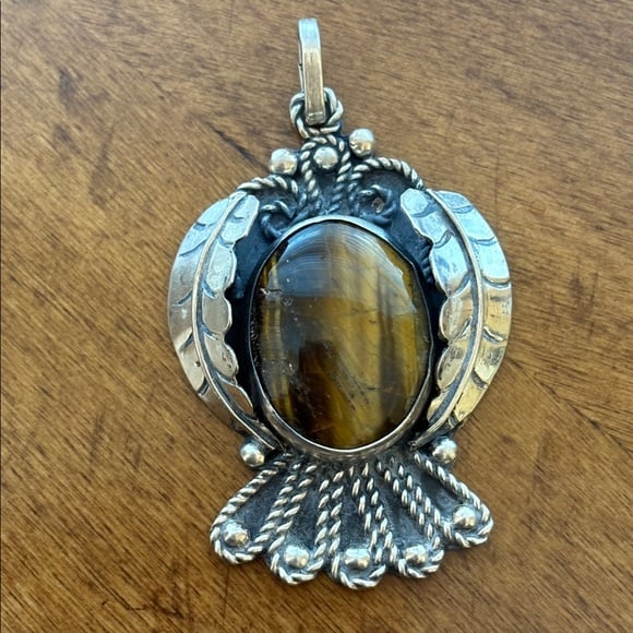 Sterling silver southwestern tigers eye vintage necklace leaf native Mexico