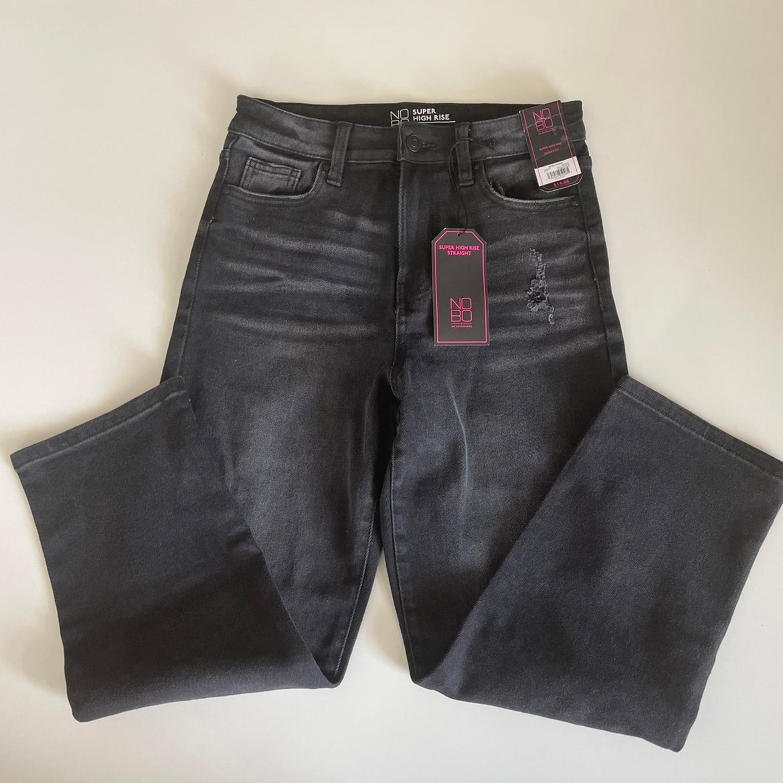 No boundaries size 7 Super high-rise straight cropped jeans