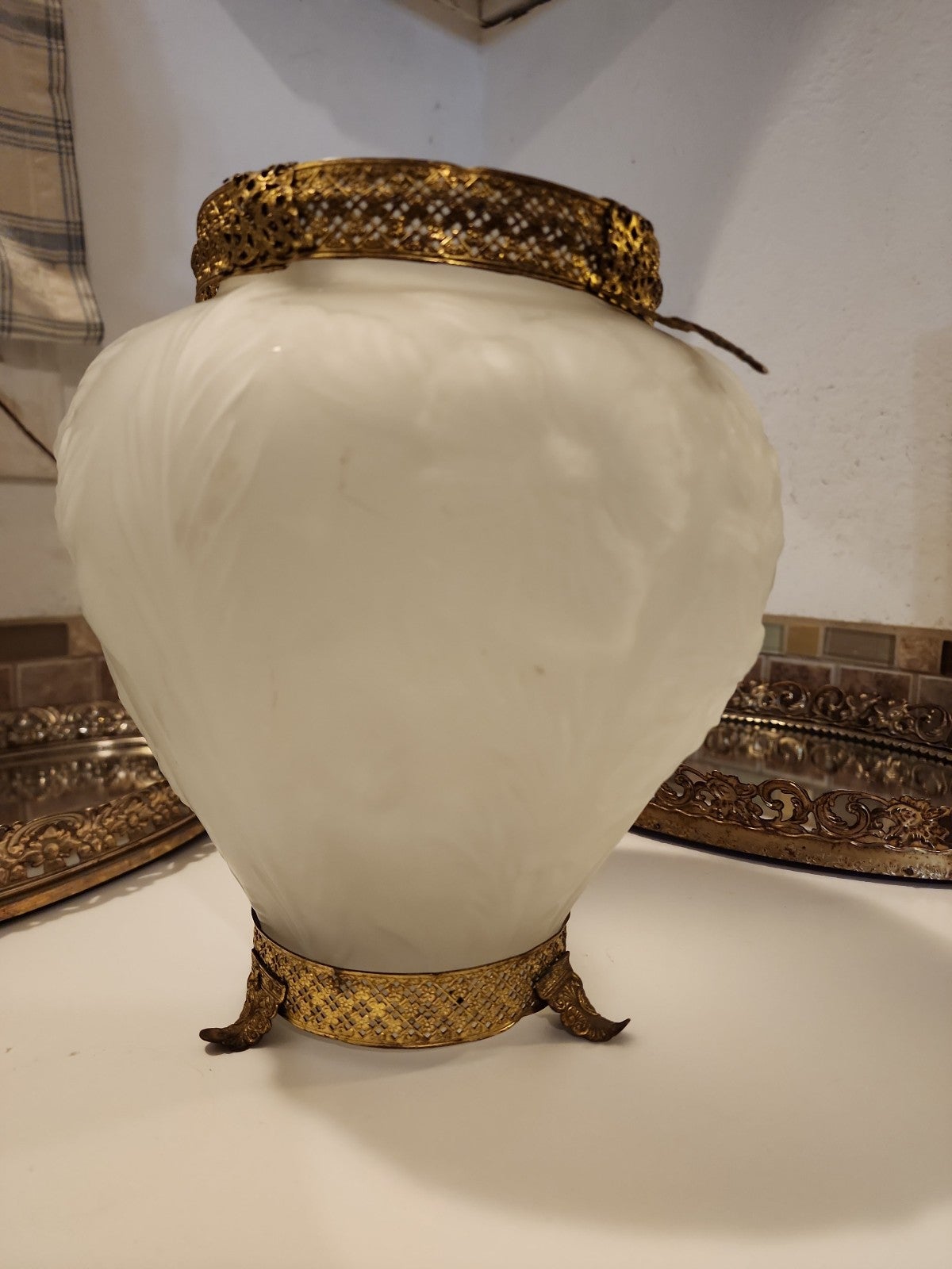 ANTIQUE VINTAGE FROSTED FLORAL VASE GLASS WITH EMBOSSED FLOWERS DIMENSIONAL