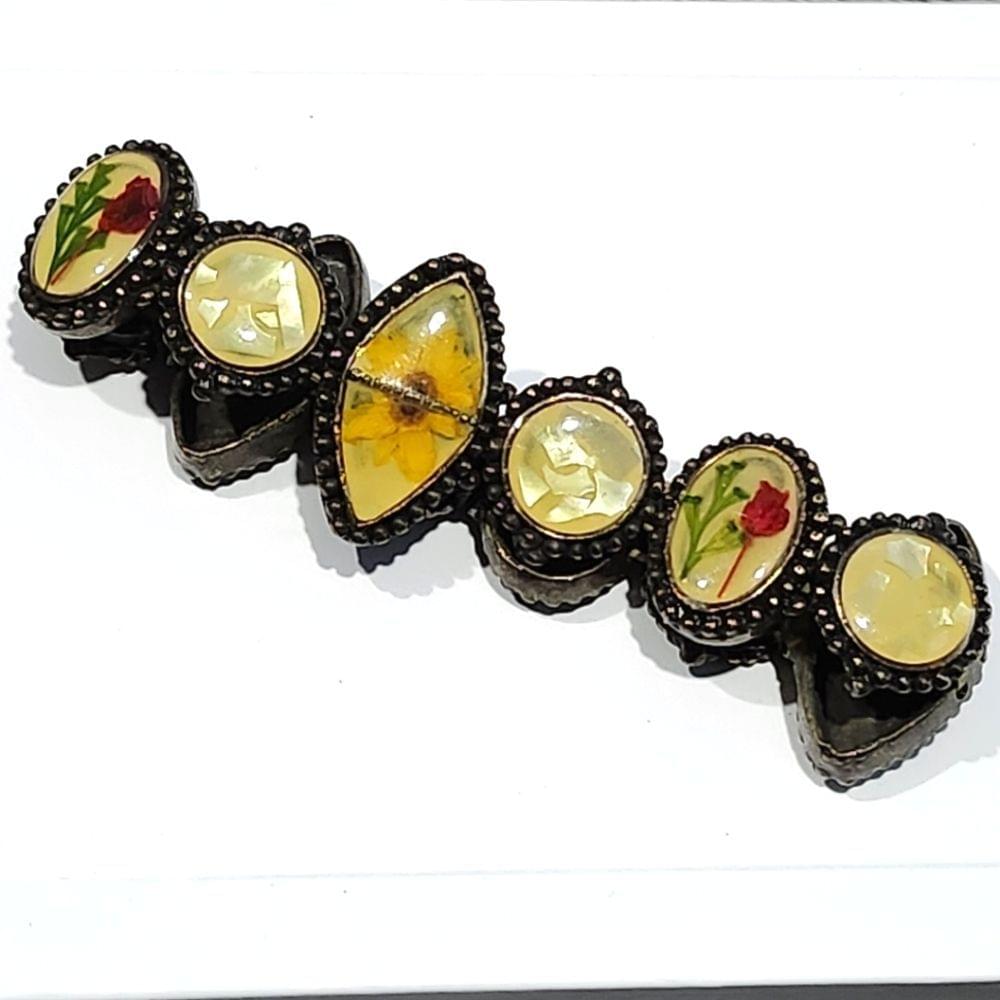 Rare Flower, Mother of Pearl Inlay Stretch Bracelet Vintage Fashion Jewelry