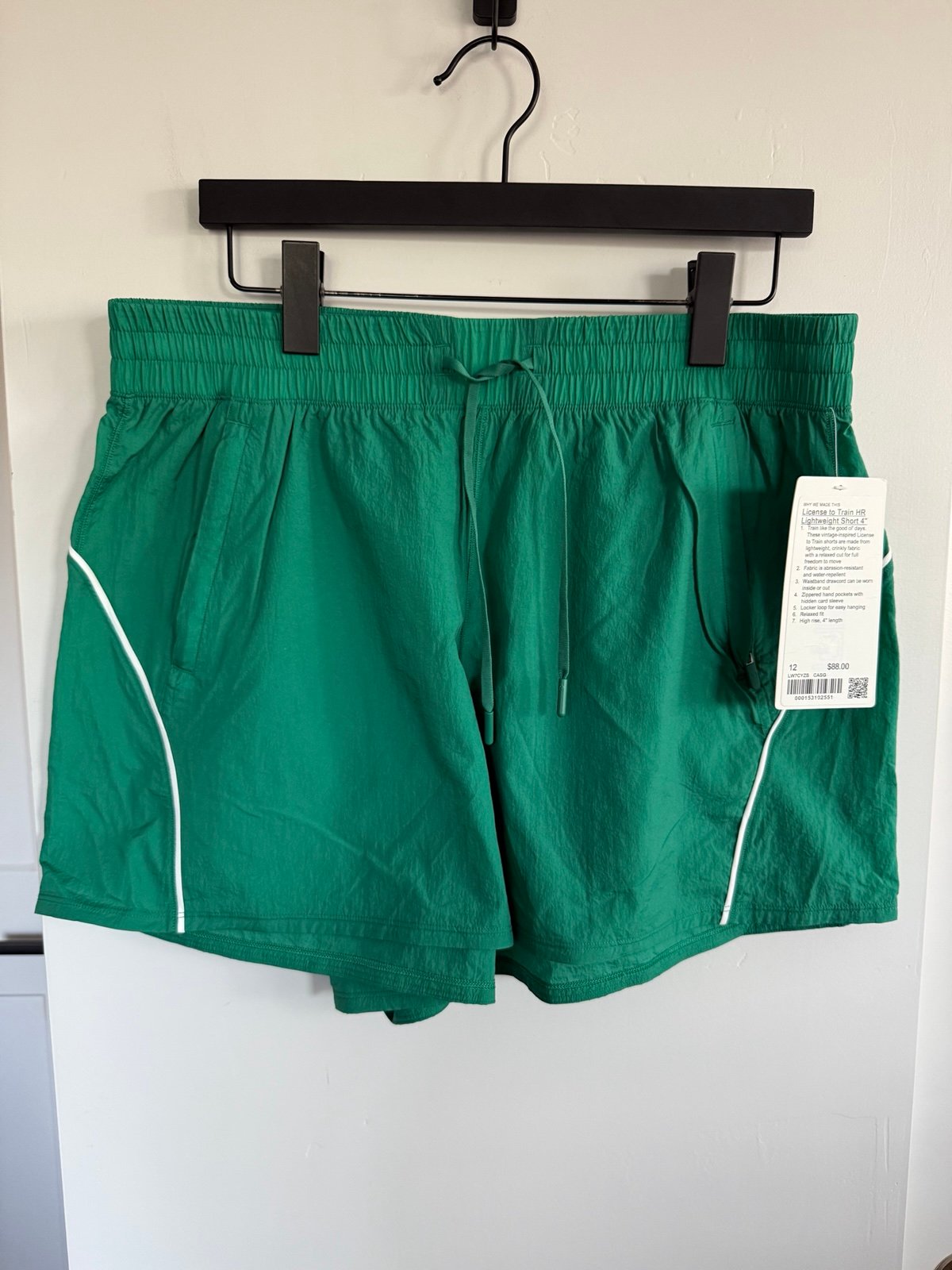 NWT Lululemon License to Train High-Rise Lightweight Short 4" Size 12