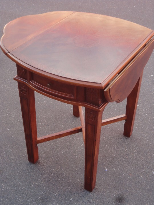 End Table - drop leaf
